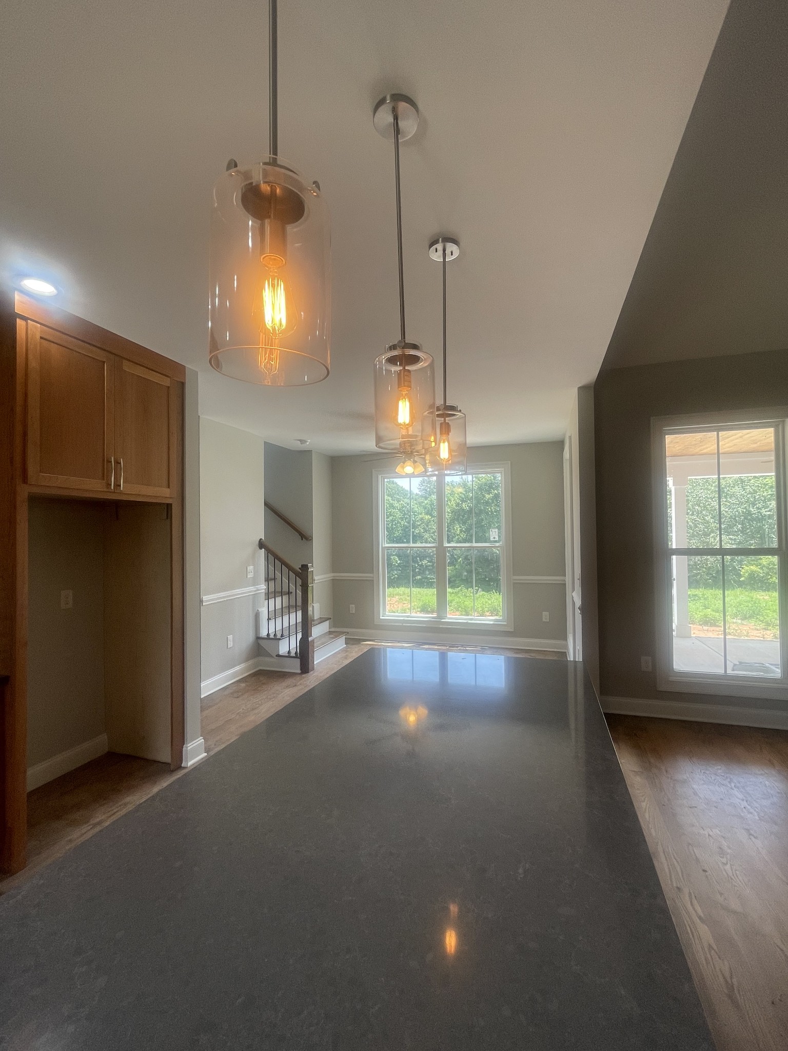 Winchester, Tennessee, 37398, United States, 3 Bedrooms Bedrooms, ,4 BathroomsBathrooms,Residential,For Sale,1928177