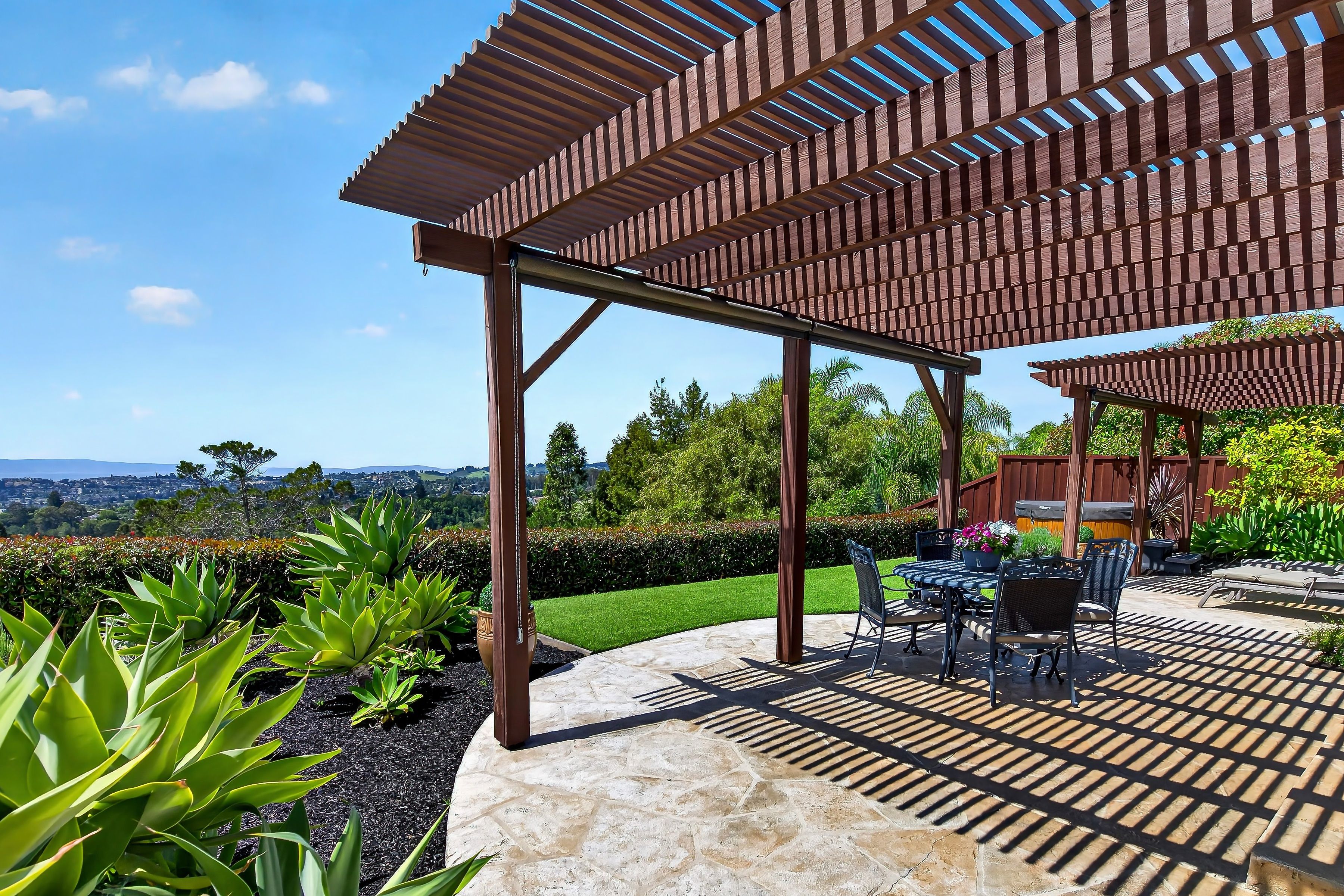  18596 W. Cavendish Drive, Castro Valley - 物件實景