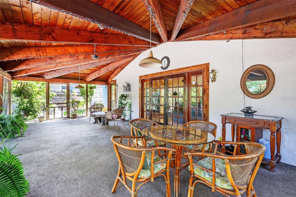 Seminole, Florida, 33776, United States, 3 Bedrooms Bedrooms, ,3 BathroomsBathrooms,Residential,For Sale,1989407