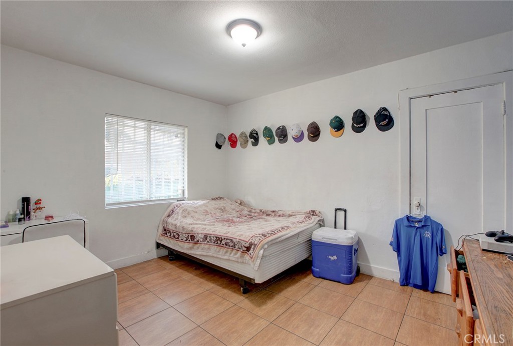 Los Angeles, California, 90003, United States, 3 Bedrooms Bedrooms, ,2 BathroomsBathrooms,Residential,For Sale,2008839