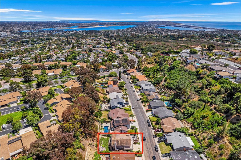 La Jolla, California, 92037, United States, 6 Bedrooms Bedrooms, ,3 BathroomsBathrooms,Residential,For Sale,1901243