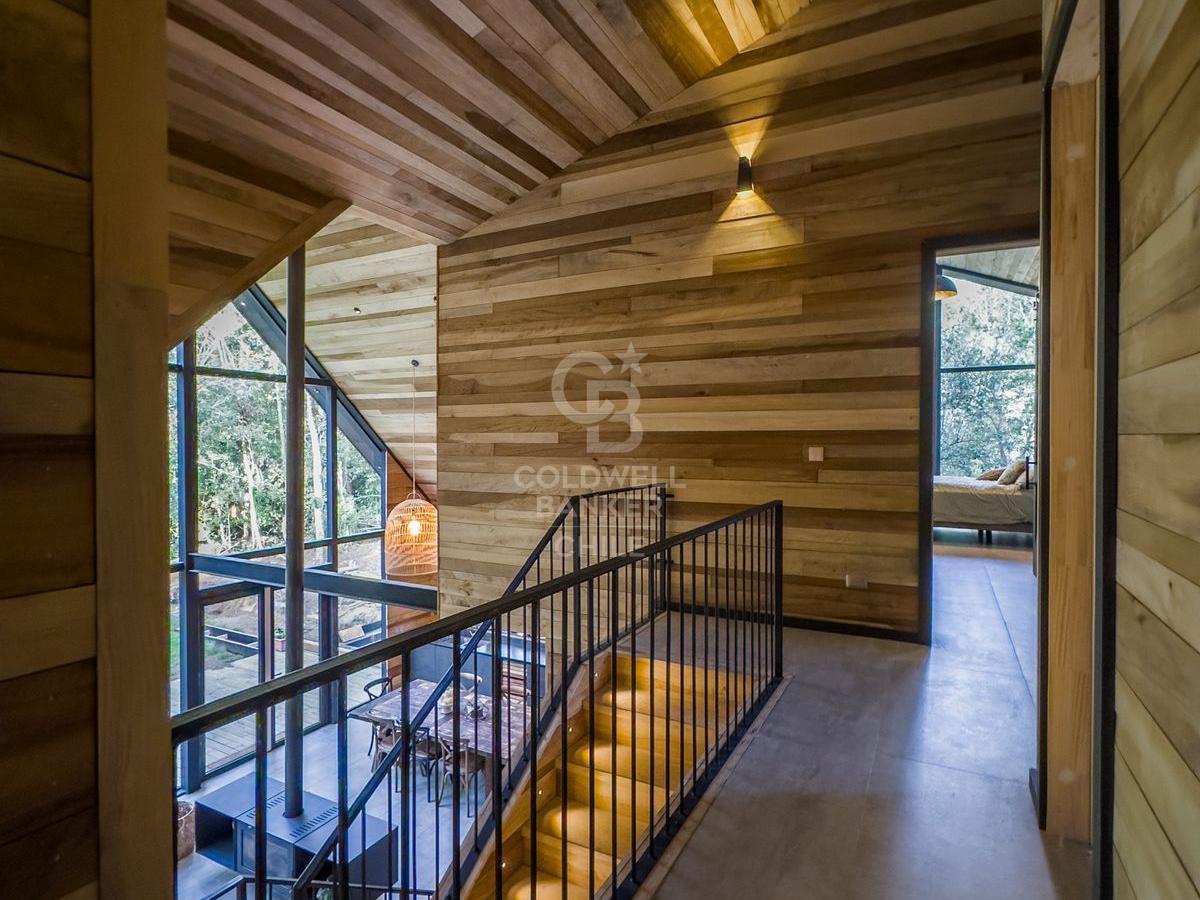 Puerto Varas, Chile, 6 Bedrooms Bedrooms, ,5 BathroomsBathrooms,Residential,For Sale,1918221