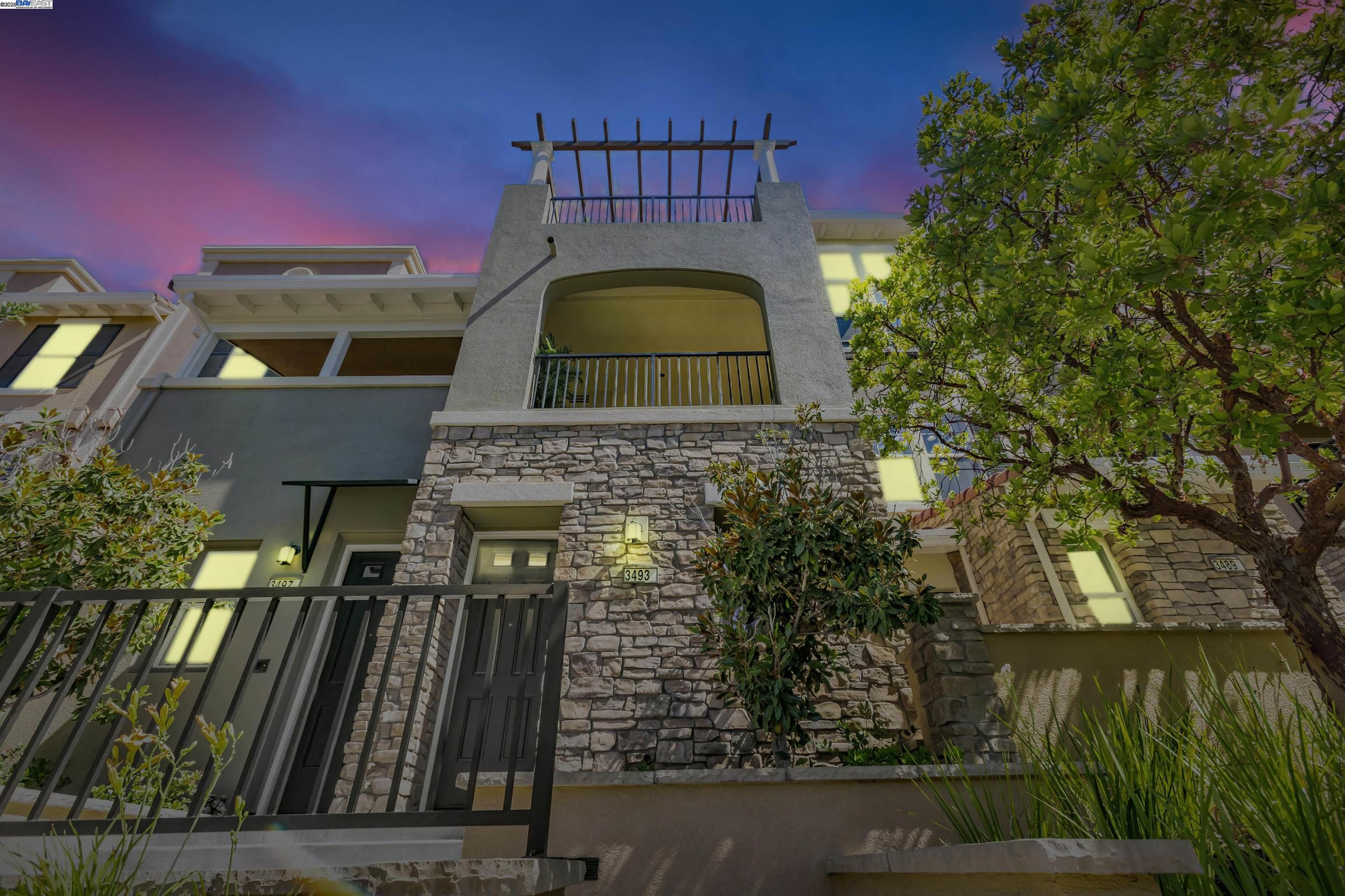 Dublin, California, 94568, United States, 2 Bedrooms Bedrooms, ,2 BathroomsBathrooms,Residential,For Sale,1997386