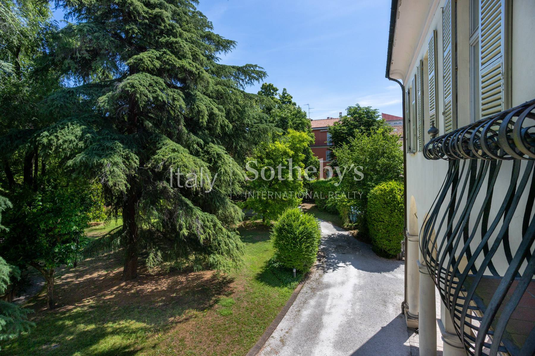  Elegant Historic Villa with Private Park and Rooftop Garden - 物件實景