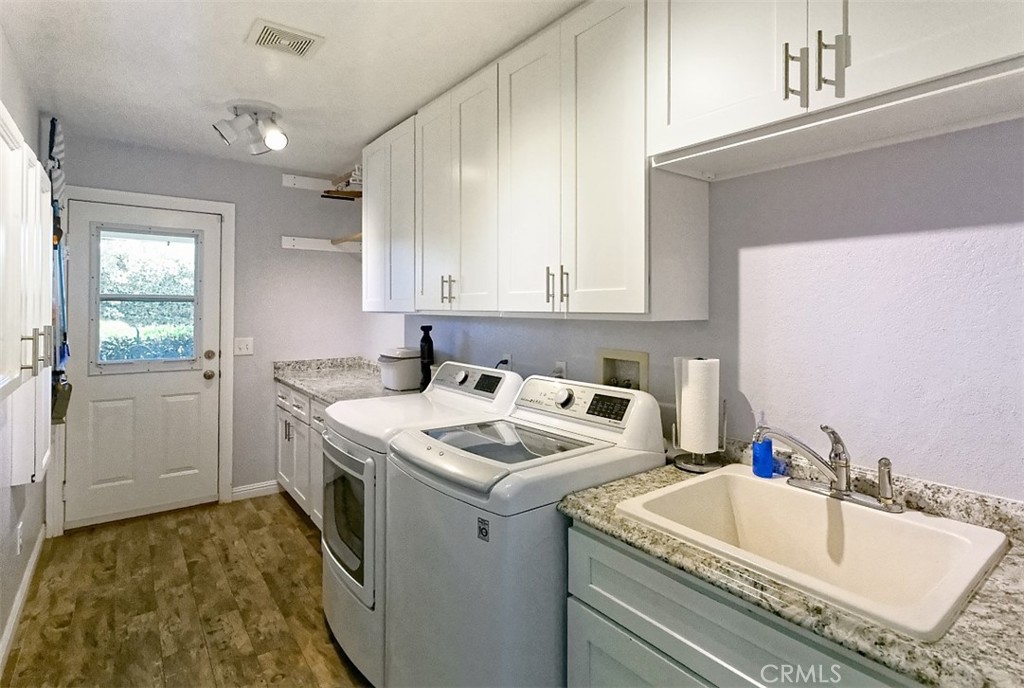 Oak Hills, California, 92344, United States, 4 Bedrooms Bedrooms, ,3 BathroomsBathrooms,Residential,For Sale,1942623