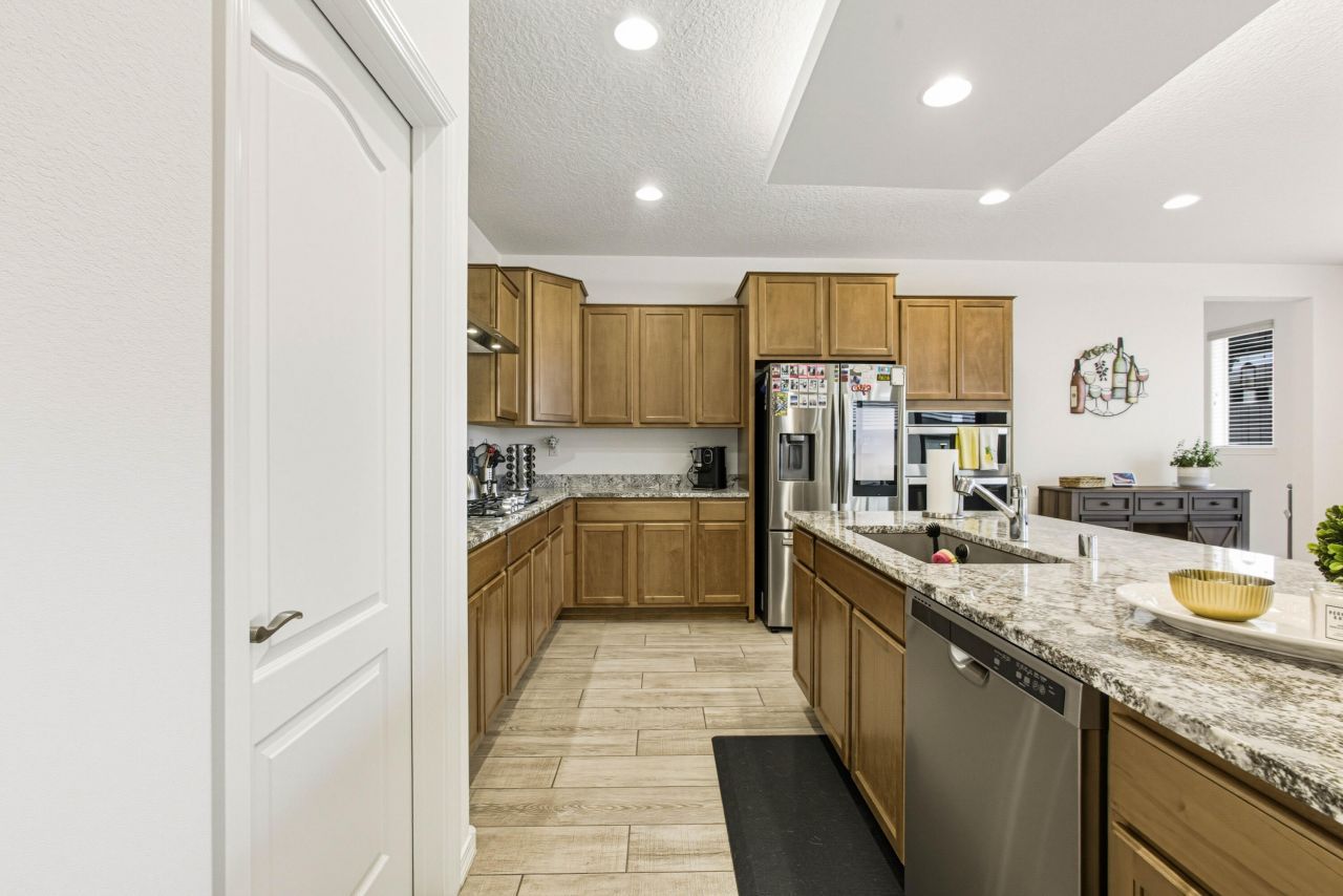 Albuquerque, New Mexico, 87120, United States, 5 Bedrooms Bedrooms, ,4 BathroomsBathrooms,Residential,For Sale,1957910