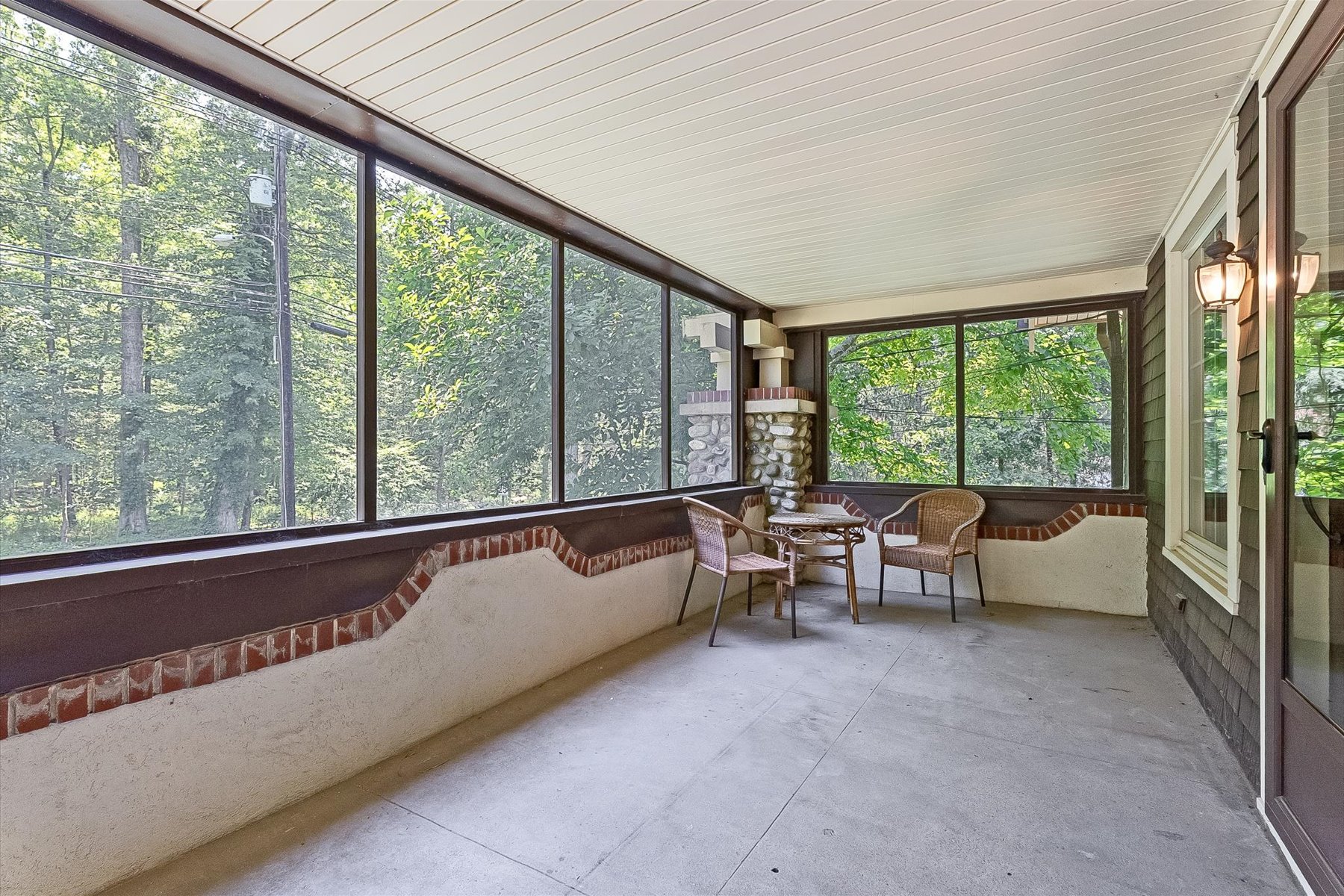  Authentic Craftsman-Style Property Offers Timeless Character - 物件實景