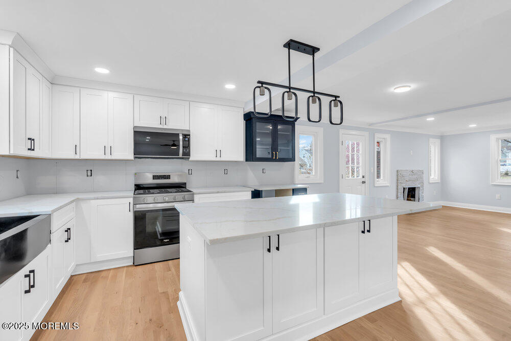 Shrewsbury Boro, New Jersey, 07702, United States, 4 Bedrooms Bedrooms, ,3 BathroomsBathrooms,Residential,For Sale,2001702