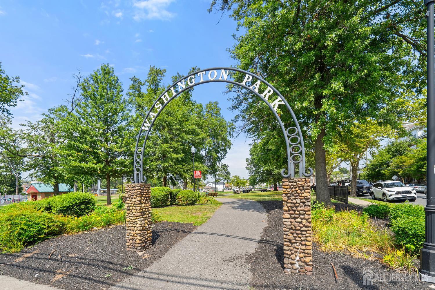 Woodbridge Proper, New Jersey, 08861, United States, 4 Bedrooms Bedrooms, ,2 BathroomsBathrooms,Residential,For Sale,1933644