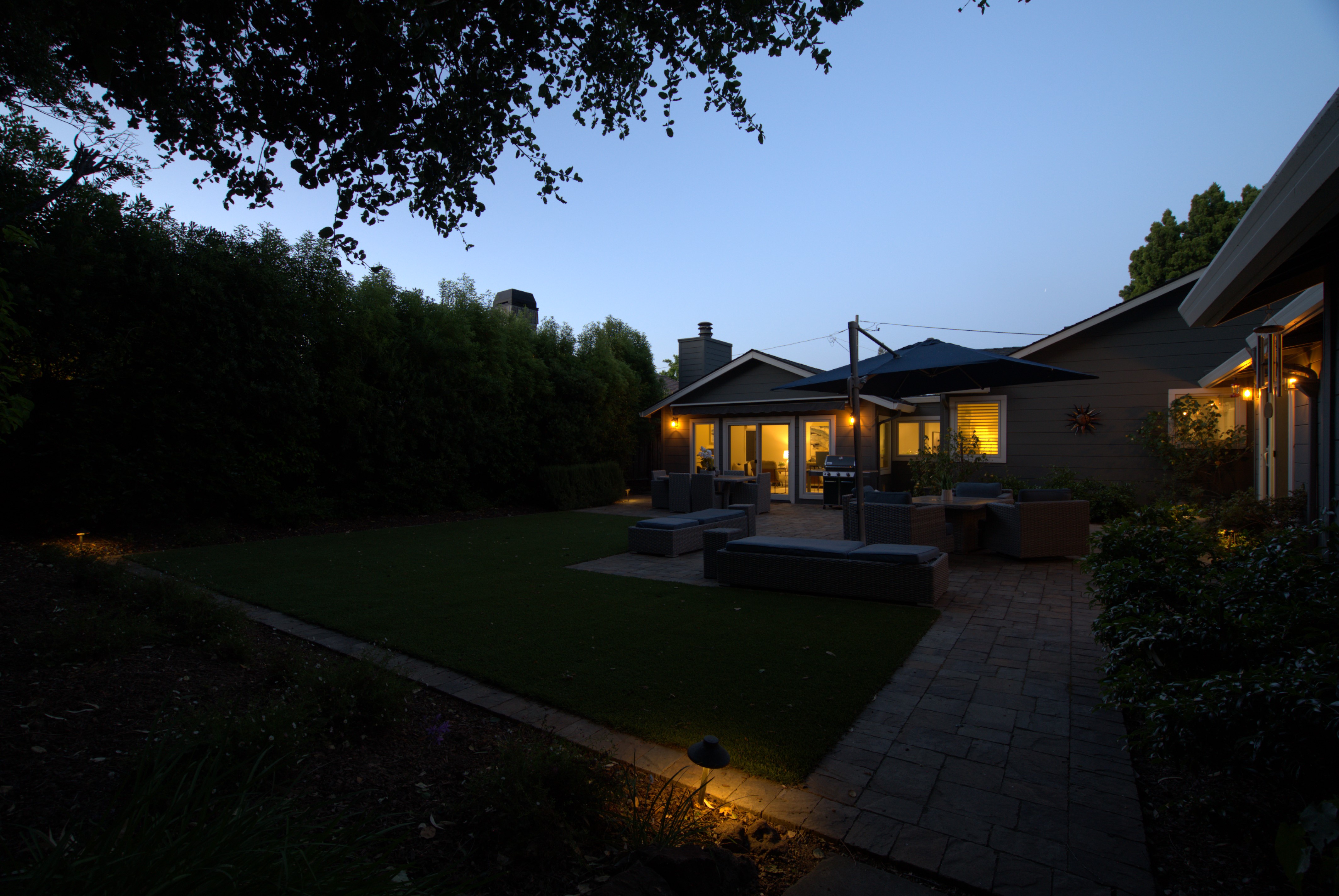  Elegant Single-Story Living on a Premier Corner Lot in Monte Sereno - 物件實景