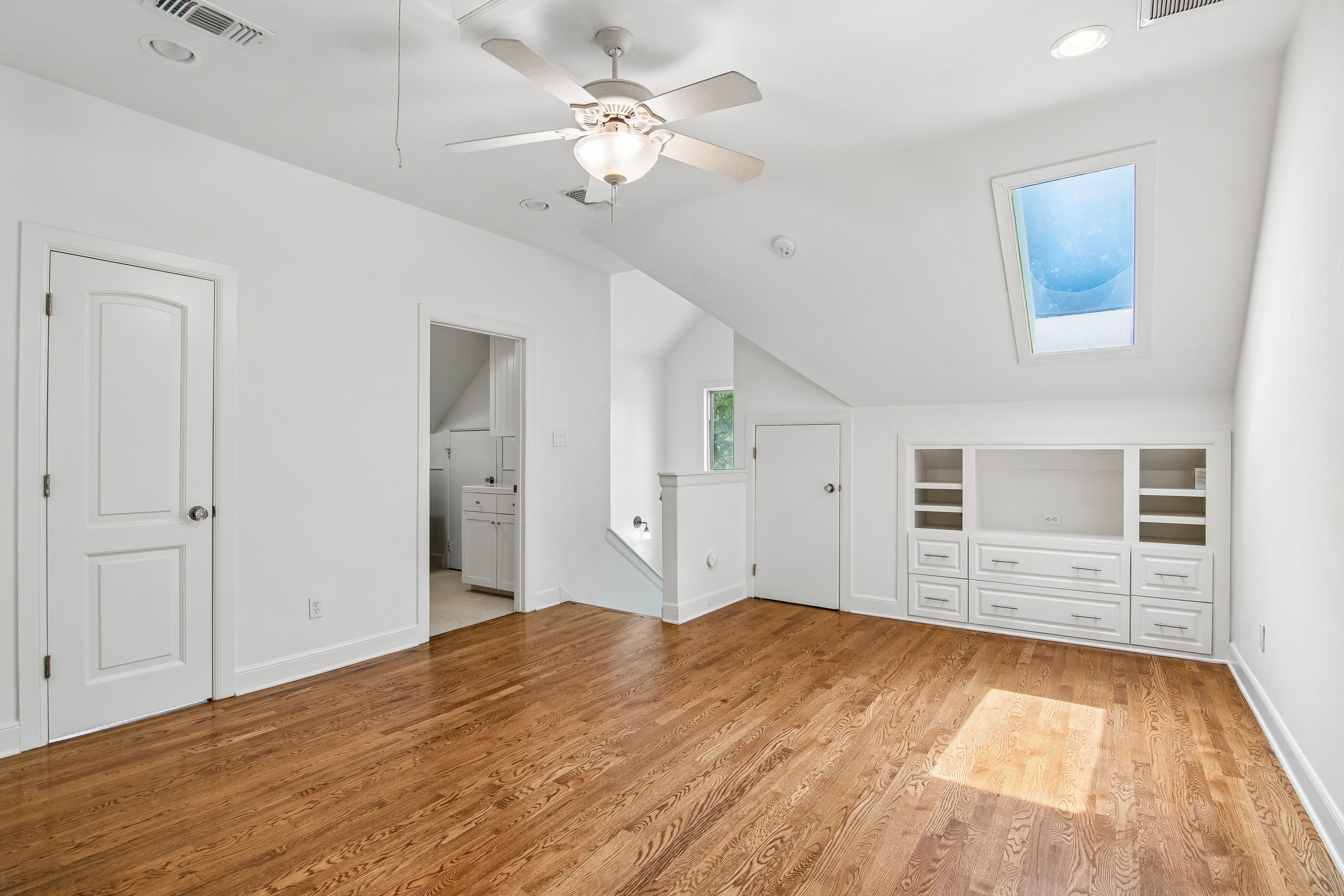  Private Estate on Oversized Alamo Heights Lot - 物件實景