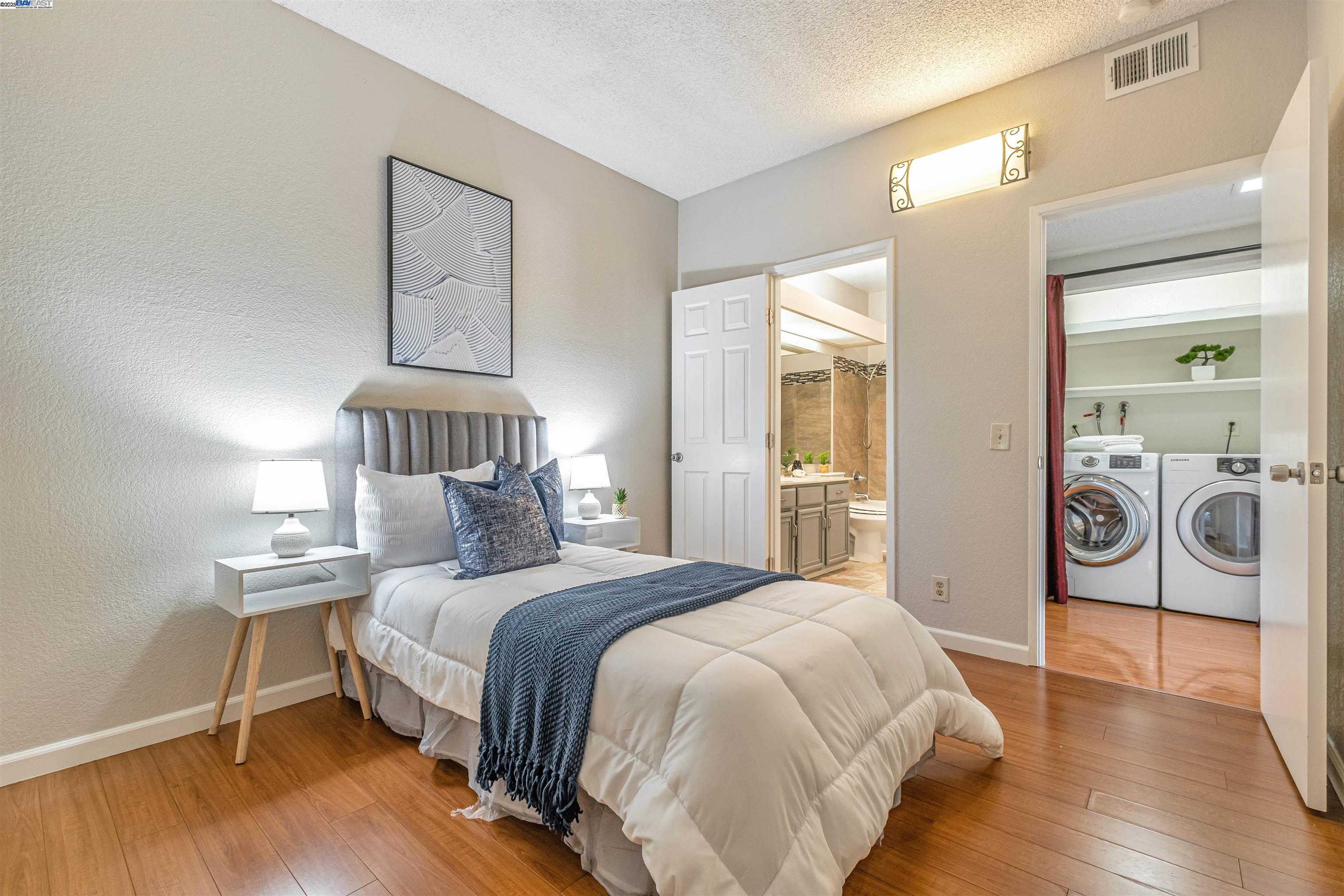 Fremont, California, 94536, United States, 2 Bedrooms Bedrooms, ,2 BathroomsBathrooms,Residential,For Sale,1911508