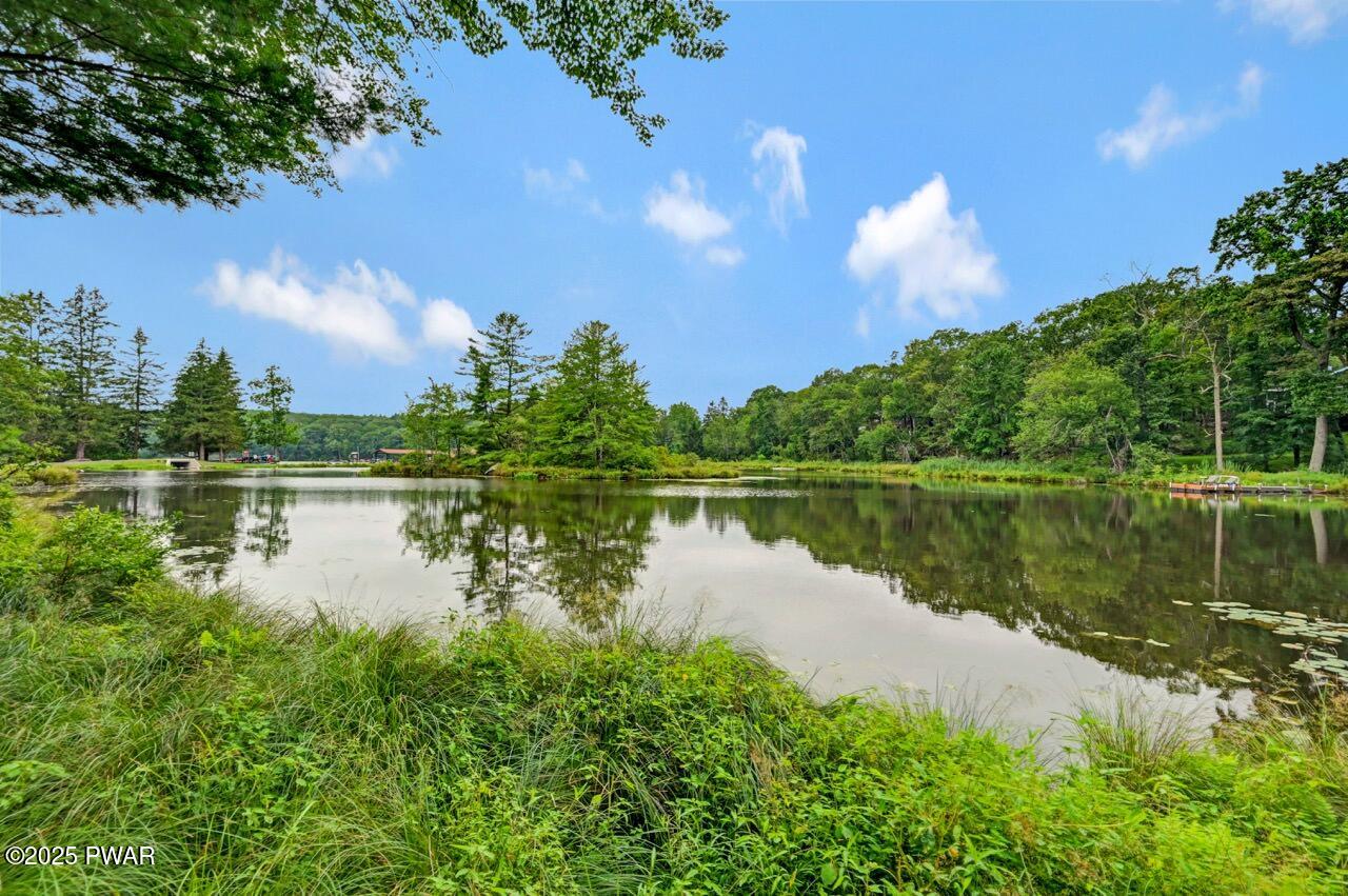 Hawley, Pennsylvania, 18428, United States, 3 Bedrooms Bedrooms, ,3 BathroomsBathrooms,Residential,For Sale,1937787