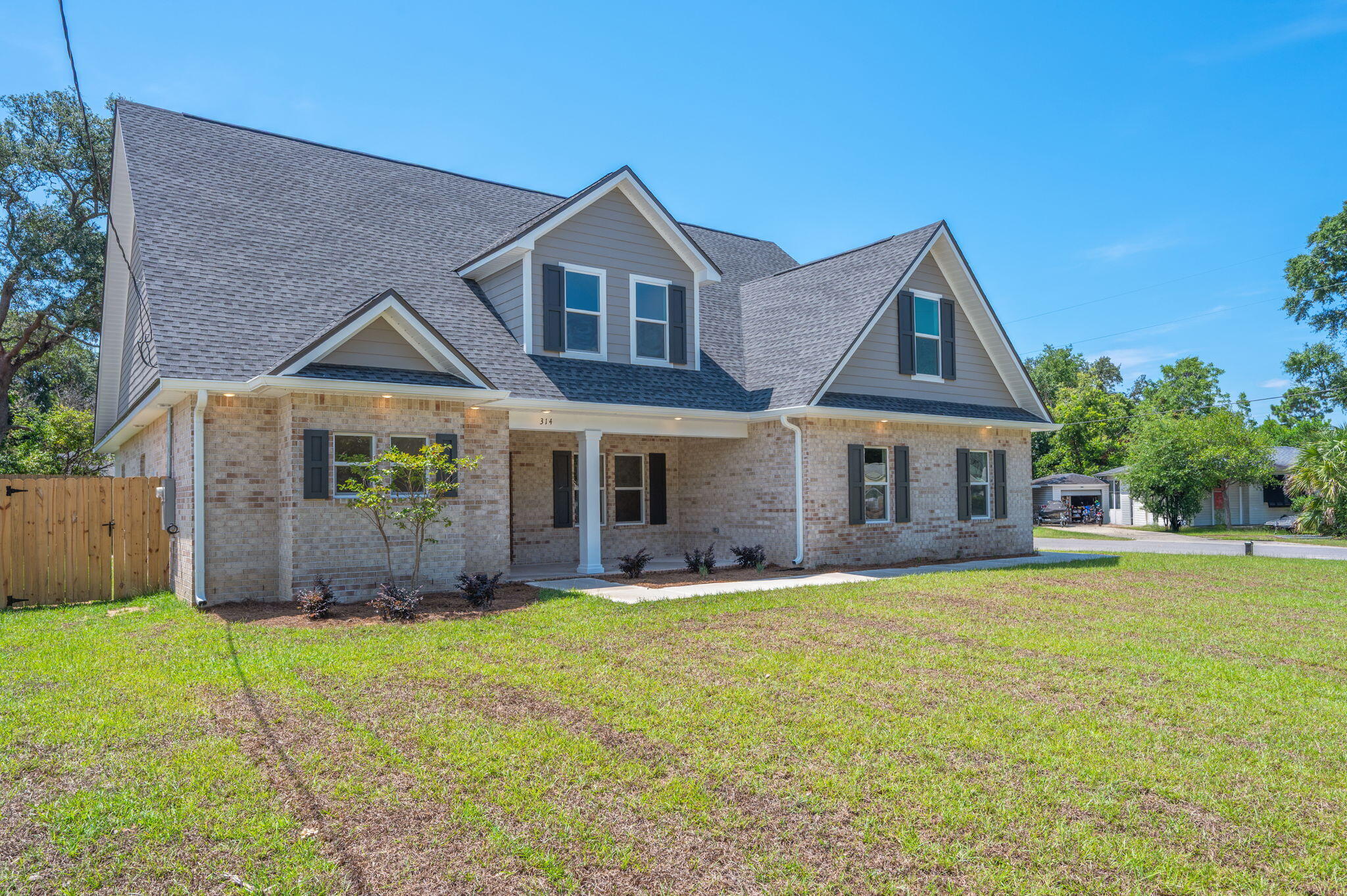 Fort Walton Beach, Florida, 32548, United States, 6 Bedrooms Bedrooms, ,3 BathroomsBathrooms,Residential,For Sale,1890001