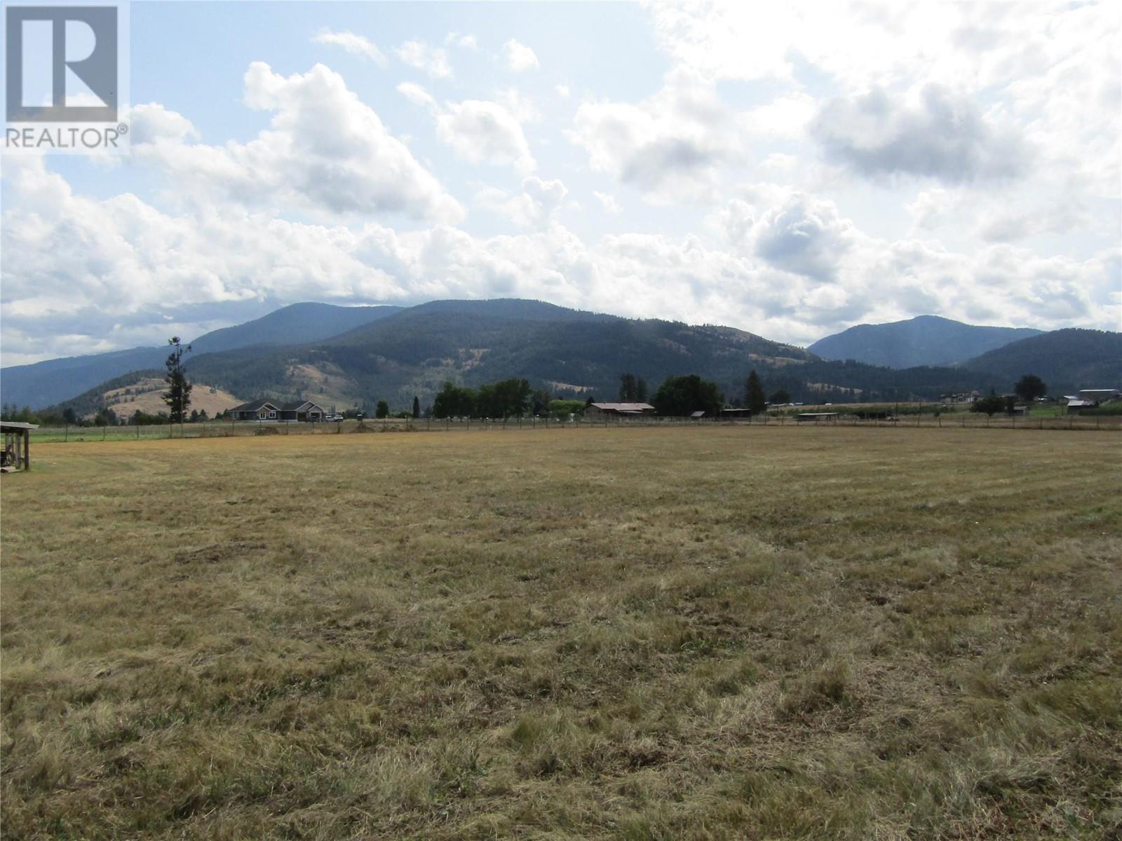 GRAND FORKS, British Columbia, V0H 1H5, CA, 3 Bedrooms Bedrooms, ,1 BathroomBathrooms,Residential,For Sale,1947650