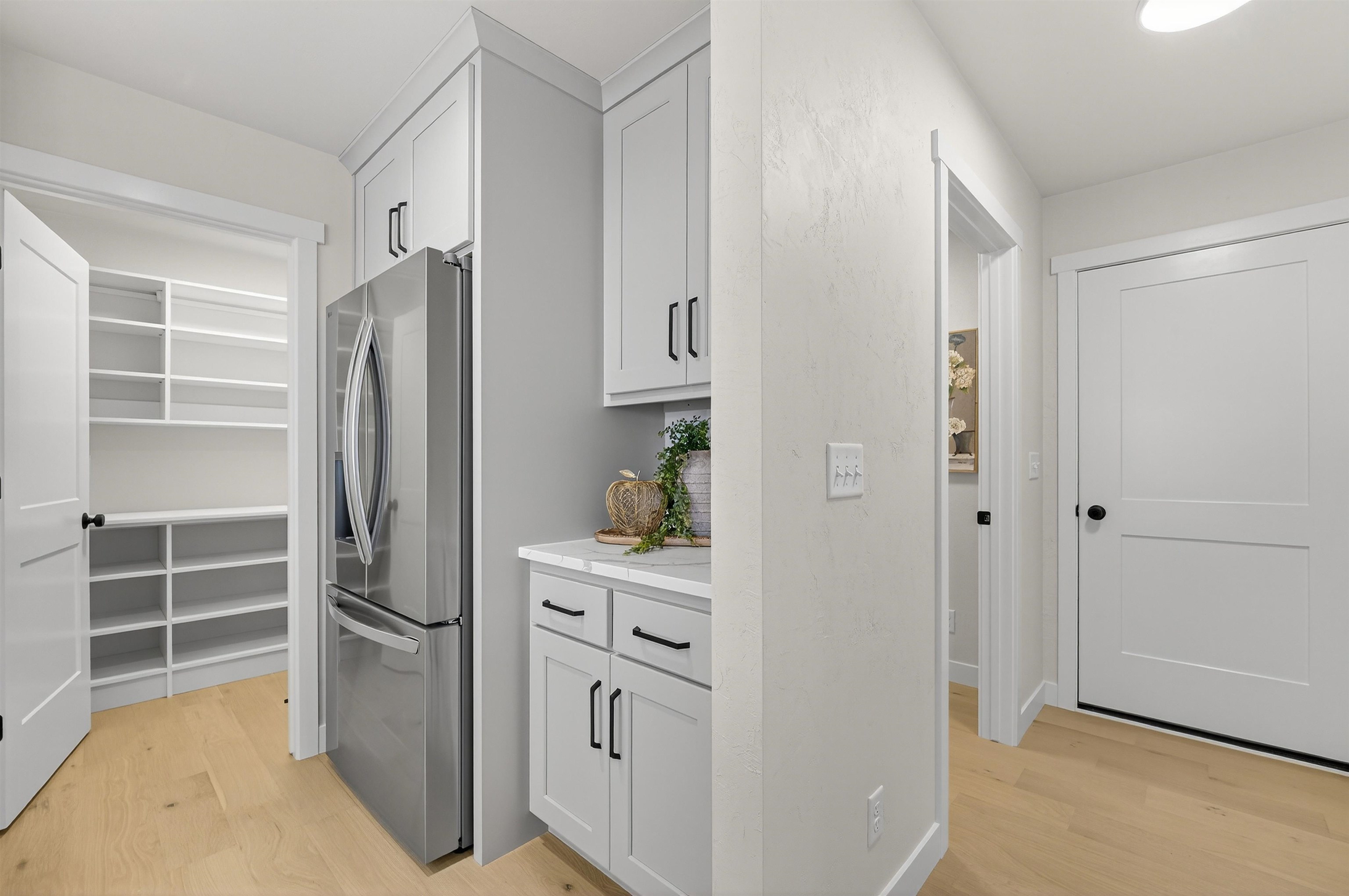 MENASHA, Wisconsin, 54952, United States, 4 Bedrooms Bedrooms, ,3 BathroomsBathrooms,Residential,For Sale,1995697