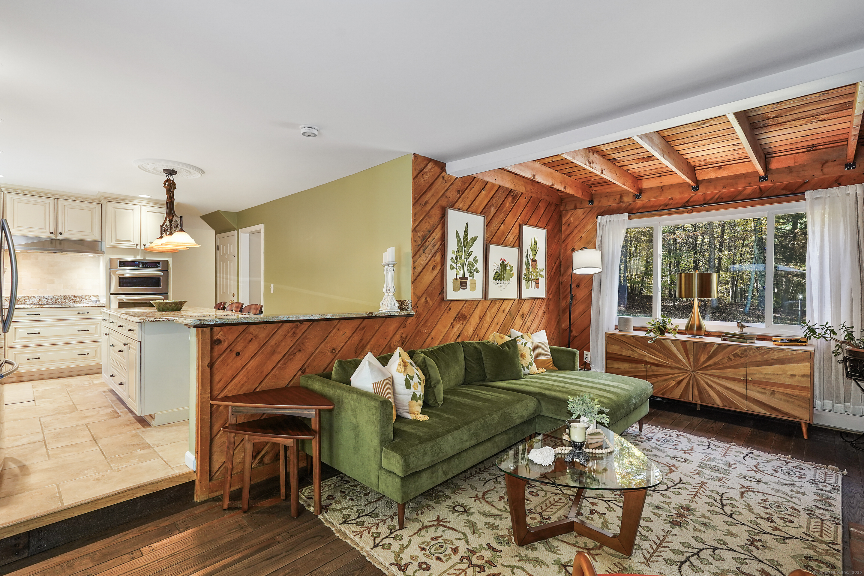 Brookfield, Connecticut, 06804, United States, 4 Bedrooms Bedrooms, ,3 BathroomsBathrooms,Residential,For Sale,1969368