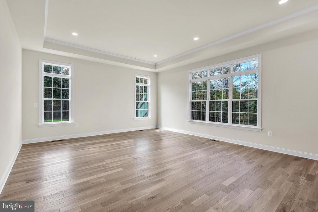 Oak Hill, Virginia, 20171, United States, 1 Bedroom Bedrooms, ,2 BathroomsBathrooms,Residential,For Sale,1984507