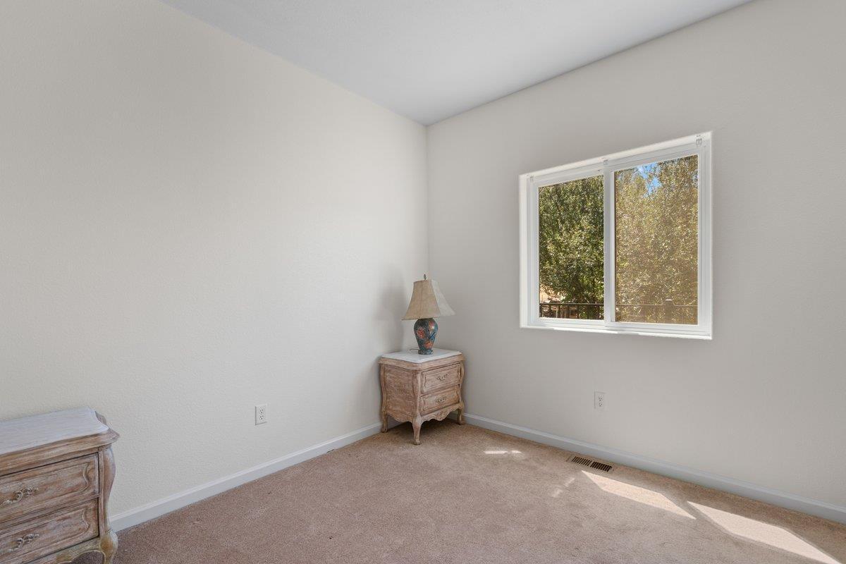 Grass Valley, California, 95949, United States, 4 Bedrooms Bedrooms, ,3 BathroomsBathrooms,Residential,For Sale,1924351