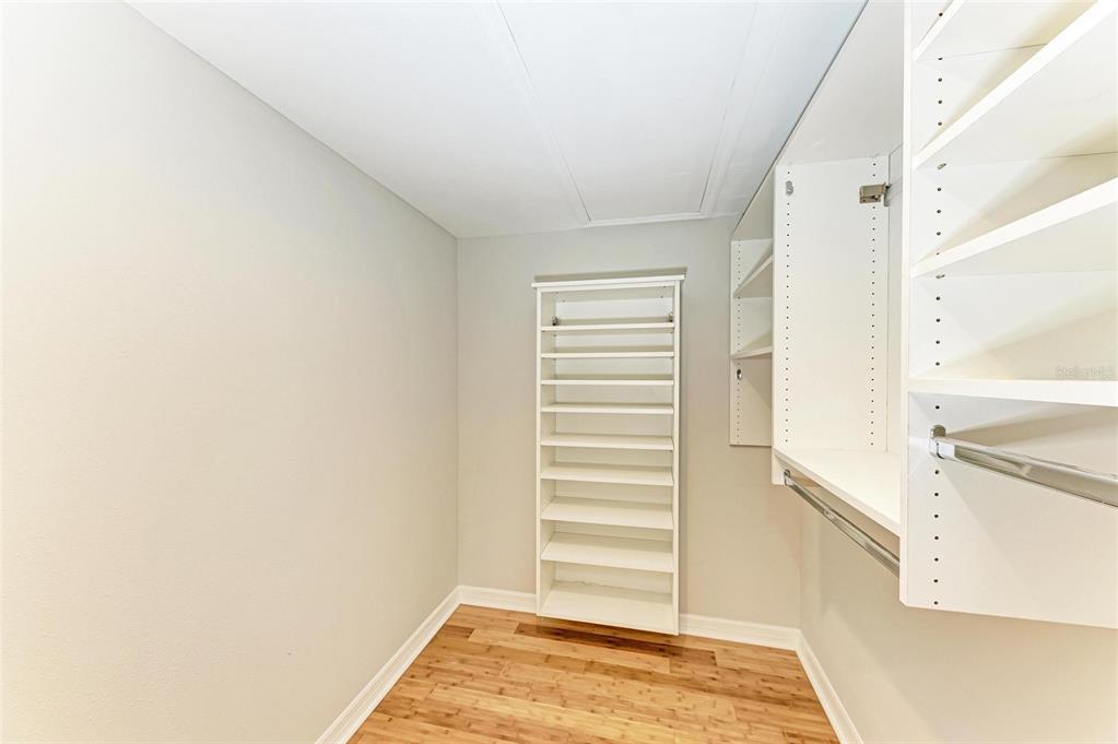 Bradenton, Florida, 34210, United States, 2 Bedrooms Bedrooms, ,2 BathroomsBathrooms,Residential,For Sale,1897662