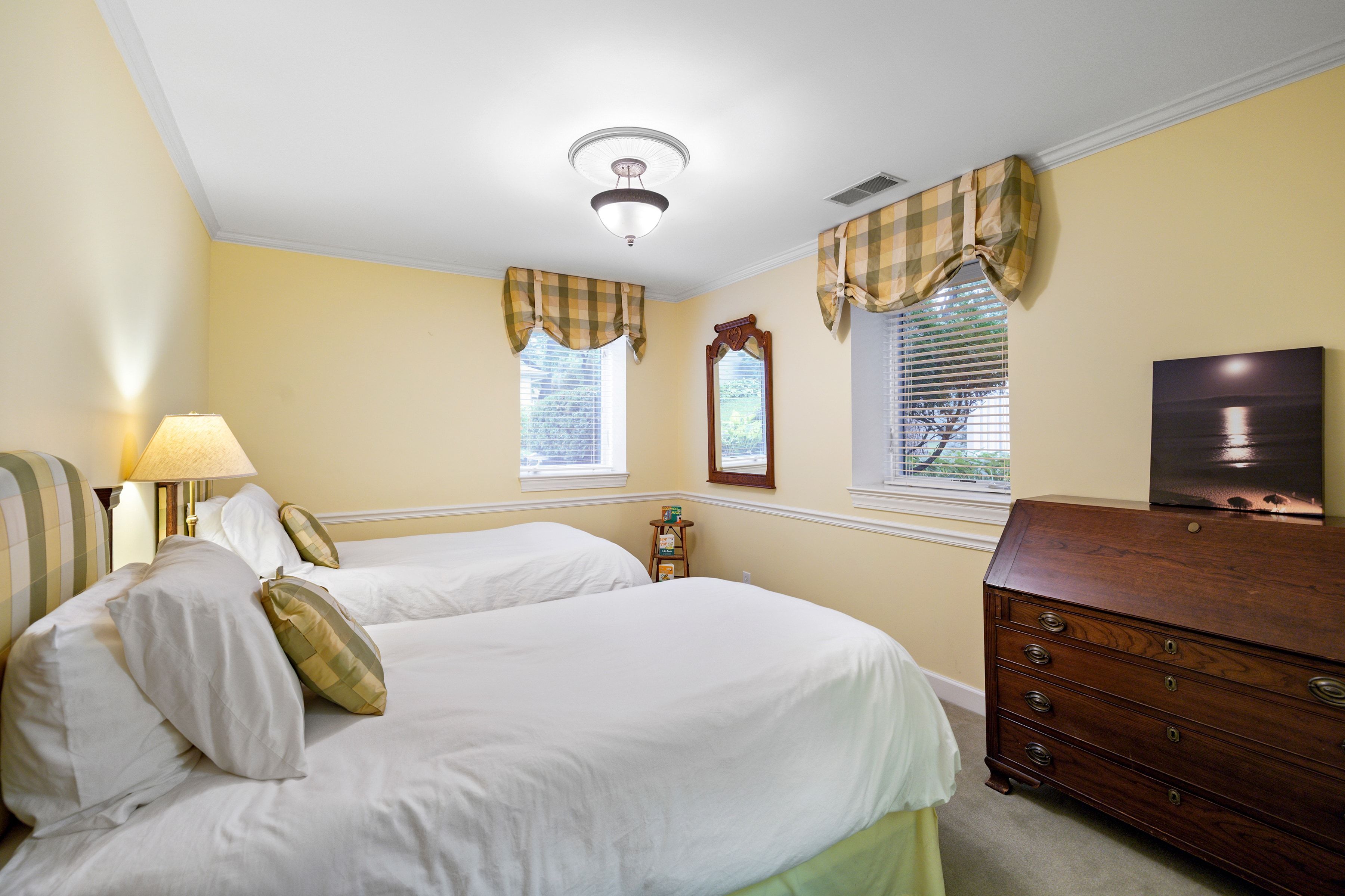  Charming Edina Home Designed for Easy Living - 物件實景
