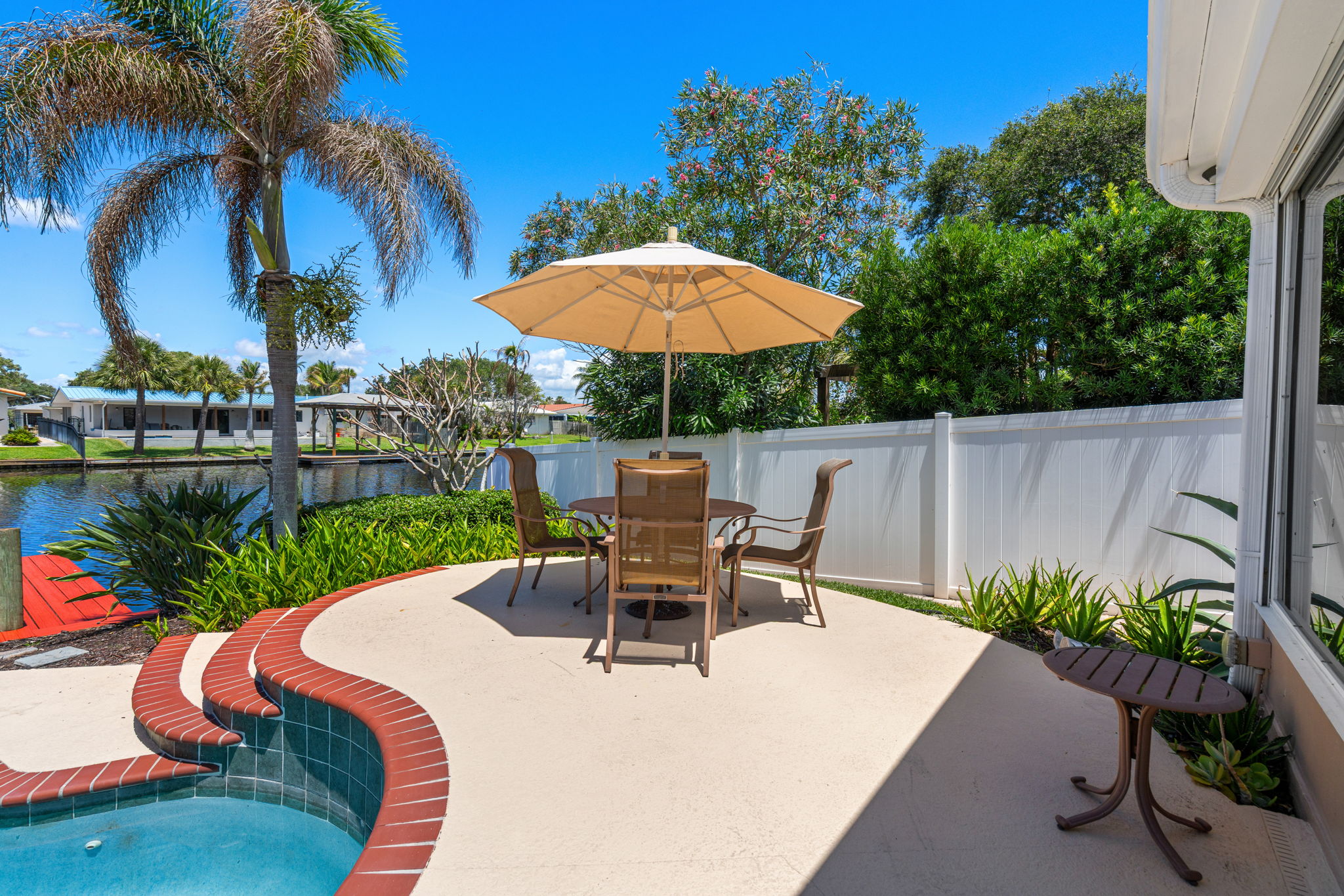  27 Westview Lane, Cocoa Beach, FL, 32931 - 物件實景