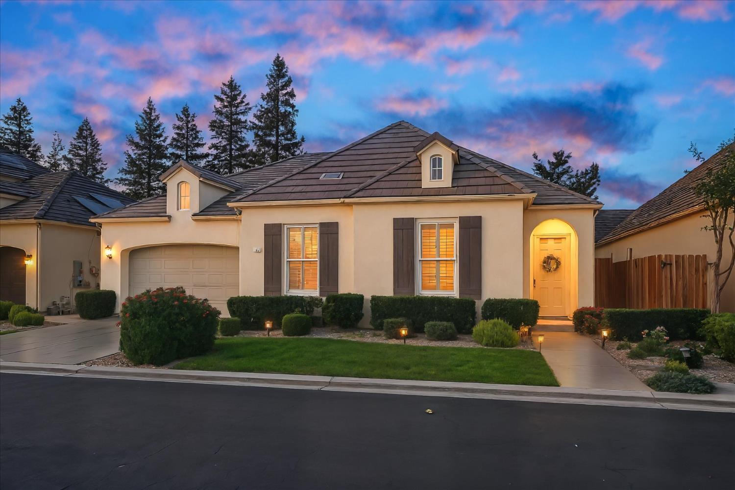 Clovis, California, 93619, United States, 3 Bedrooms Bedrooms, ,2 BathroomsBathrooms,Residential,For Sale,1942854