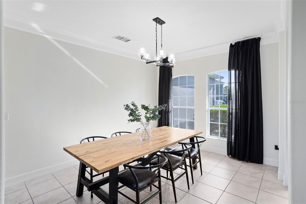 Orlando, Florida, 32820, United States, 6 Bedrooms Bedrooms, ,4 BathroomsBathrooms,Residential,For Sale,1896813