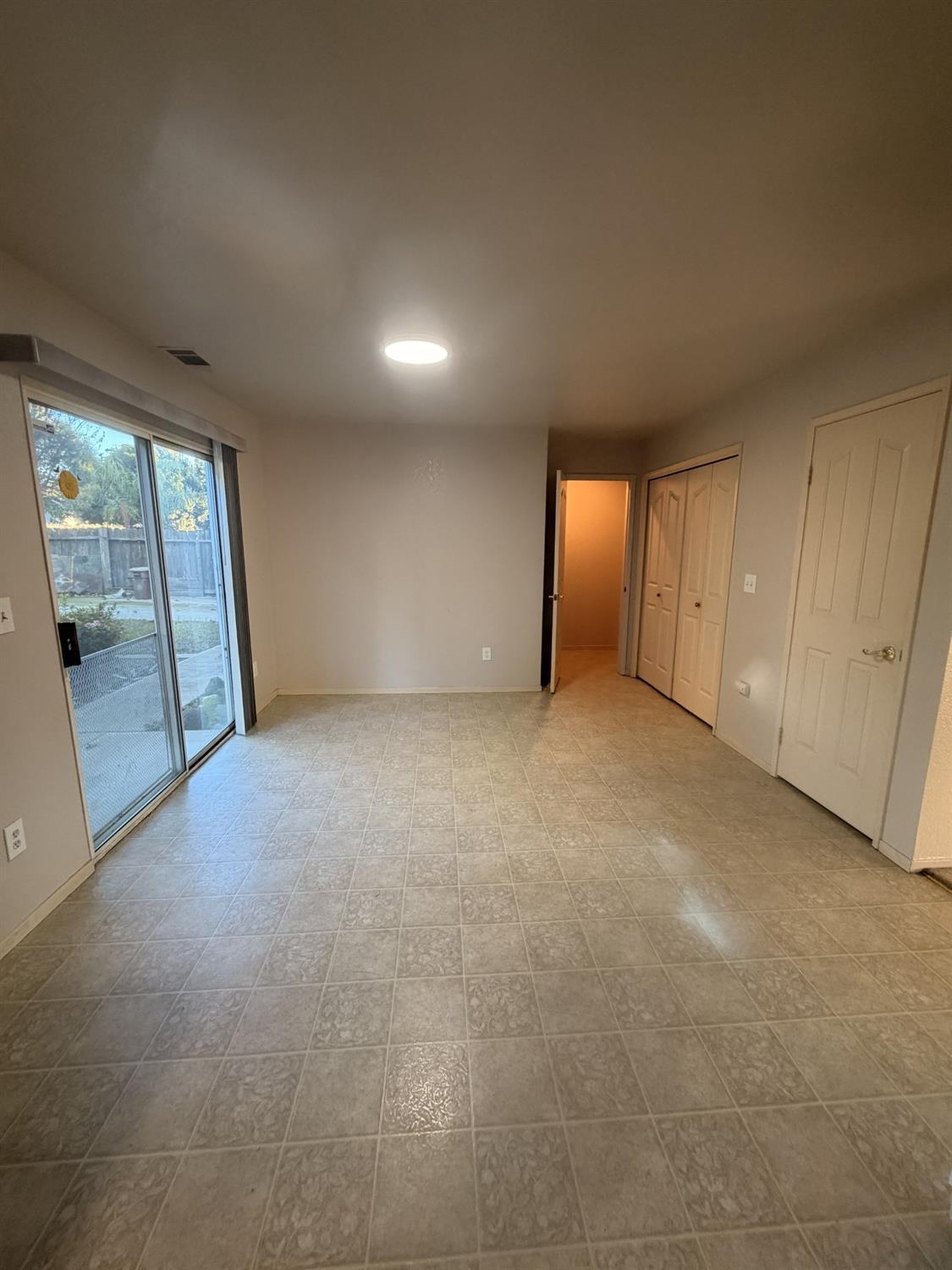 Oakdale, California, 95361, United States, 4 Bedrooms Bedrooms, ,3 BathroomsBathrooms,Residential,For Sale,2009079