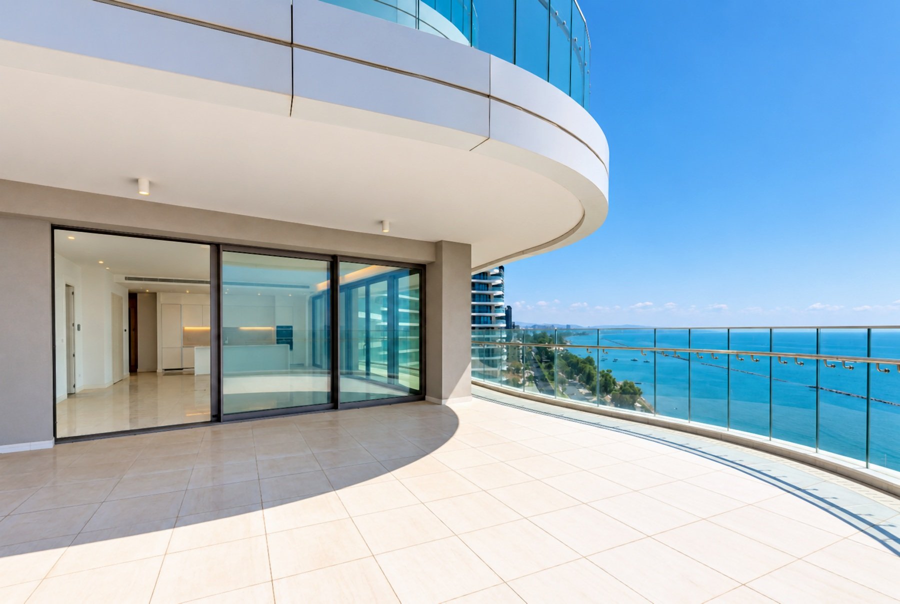  Four-Bedroom Seafront Penthouse in an Iconic Limassol Residence - 物件實景