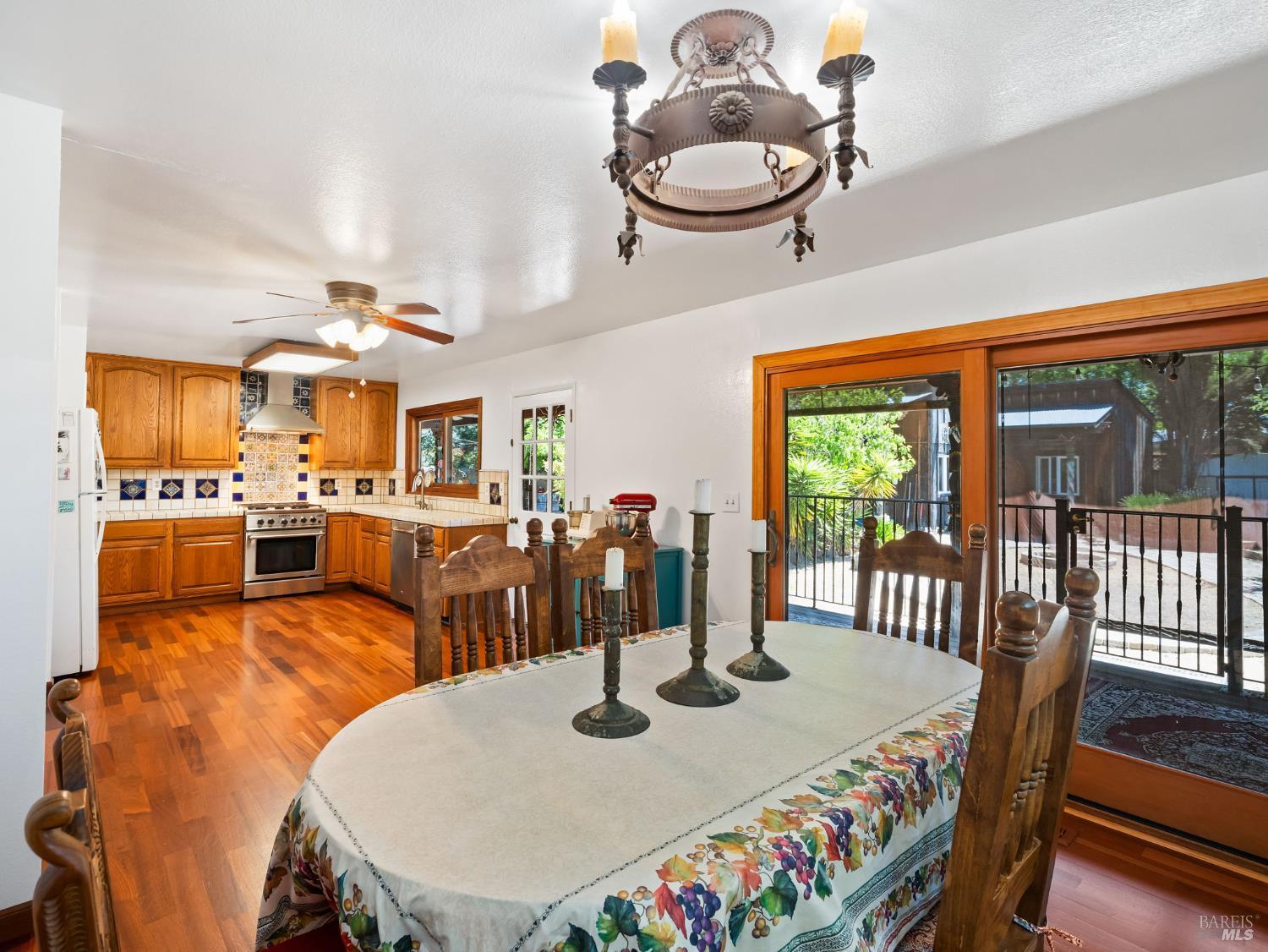 Napa, California, 94558, United States, 3 Bedrooms Bedrooms, ,2 BathroomsBathrooms,Residential,For Sale,1837872