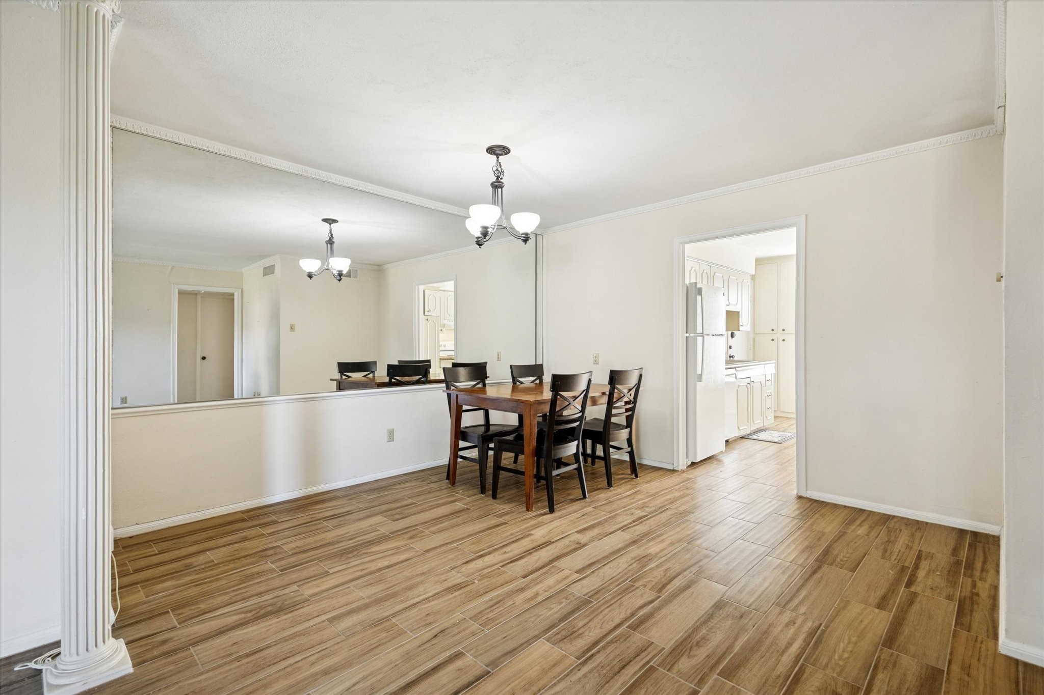  7600 Burgoyne Road #152 - 物件實景