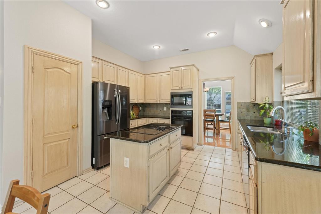 Flower Mound, Texas, 75028, United States, 4 Bedrooms Bedrooms, ,2 BathroomsBathrooms,Residential,For Sale,1974127