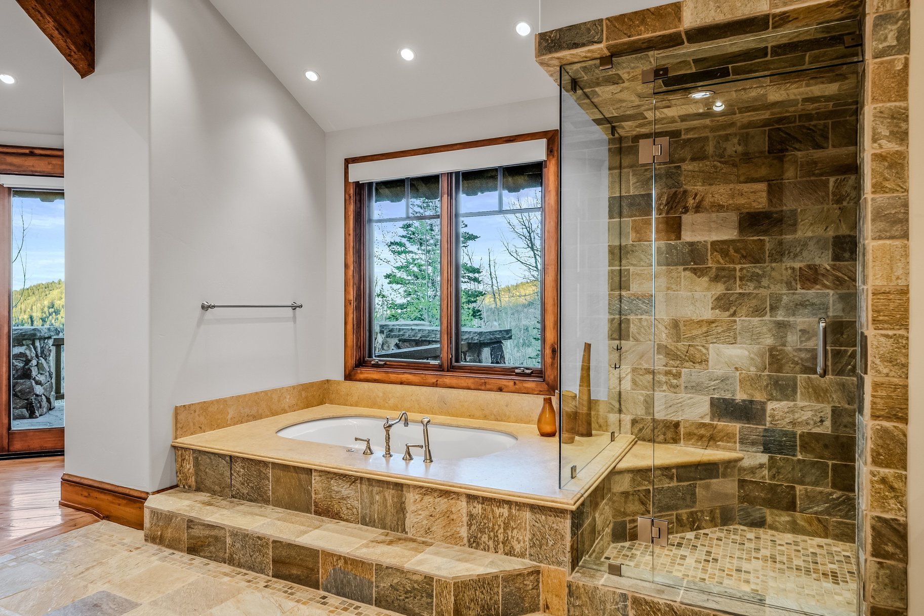  Panoramic Views, Ski-In/Ski-Out, with Private Guest House in Park City - 物件實景