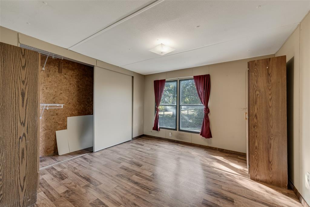 Maypearl, Texas, 76064, United States, 5 Bedrooms Bedrooms, ,3 BathroomsBathrooms,Residential,For Sale,1979588