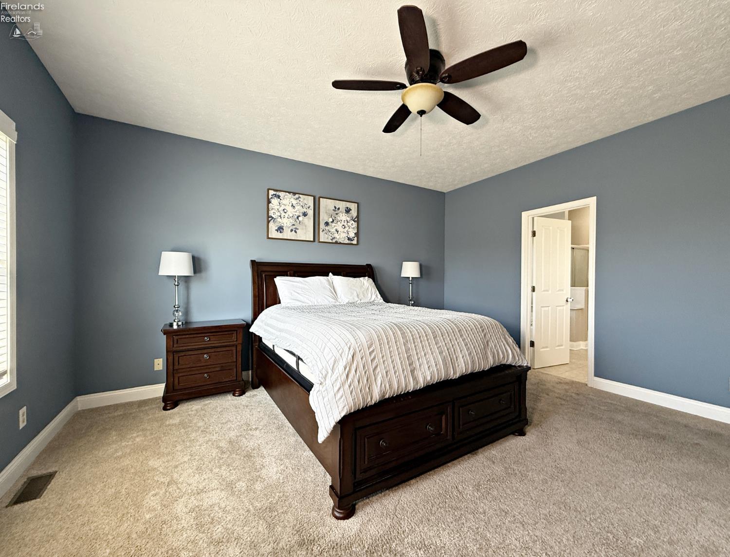 McComb, Ohio, 45858, United States, 4 Bedrooms Bedrooms, ,4 BathroomsBathrooms,Residential,For Sale,1978149