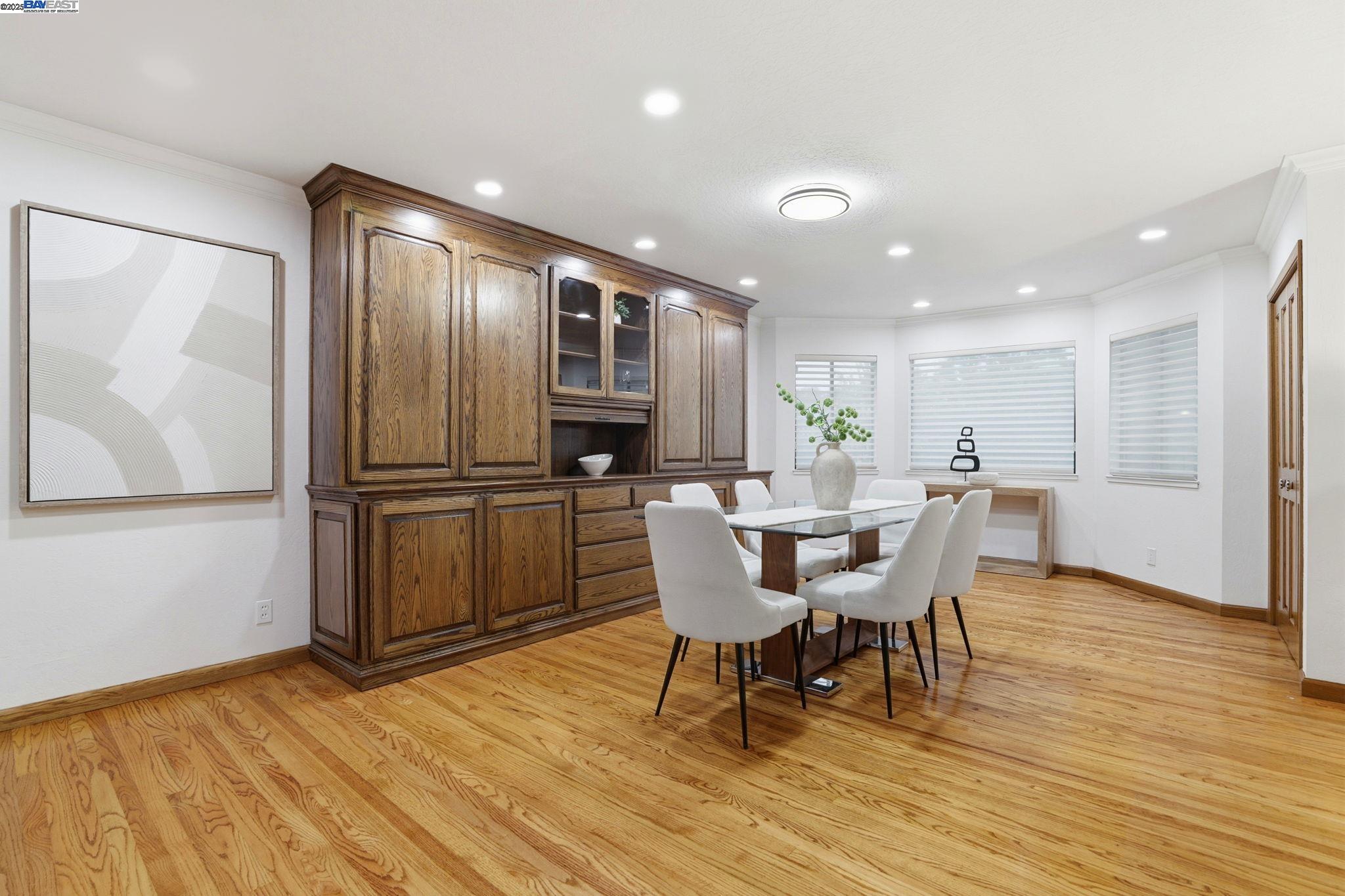 Fremont, California, 94536, United States, 3 Bedrooms Bedrooms, ,2 BathroomsBathrooms,Residential,For Sale,1992910