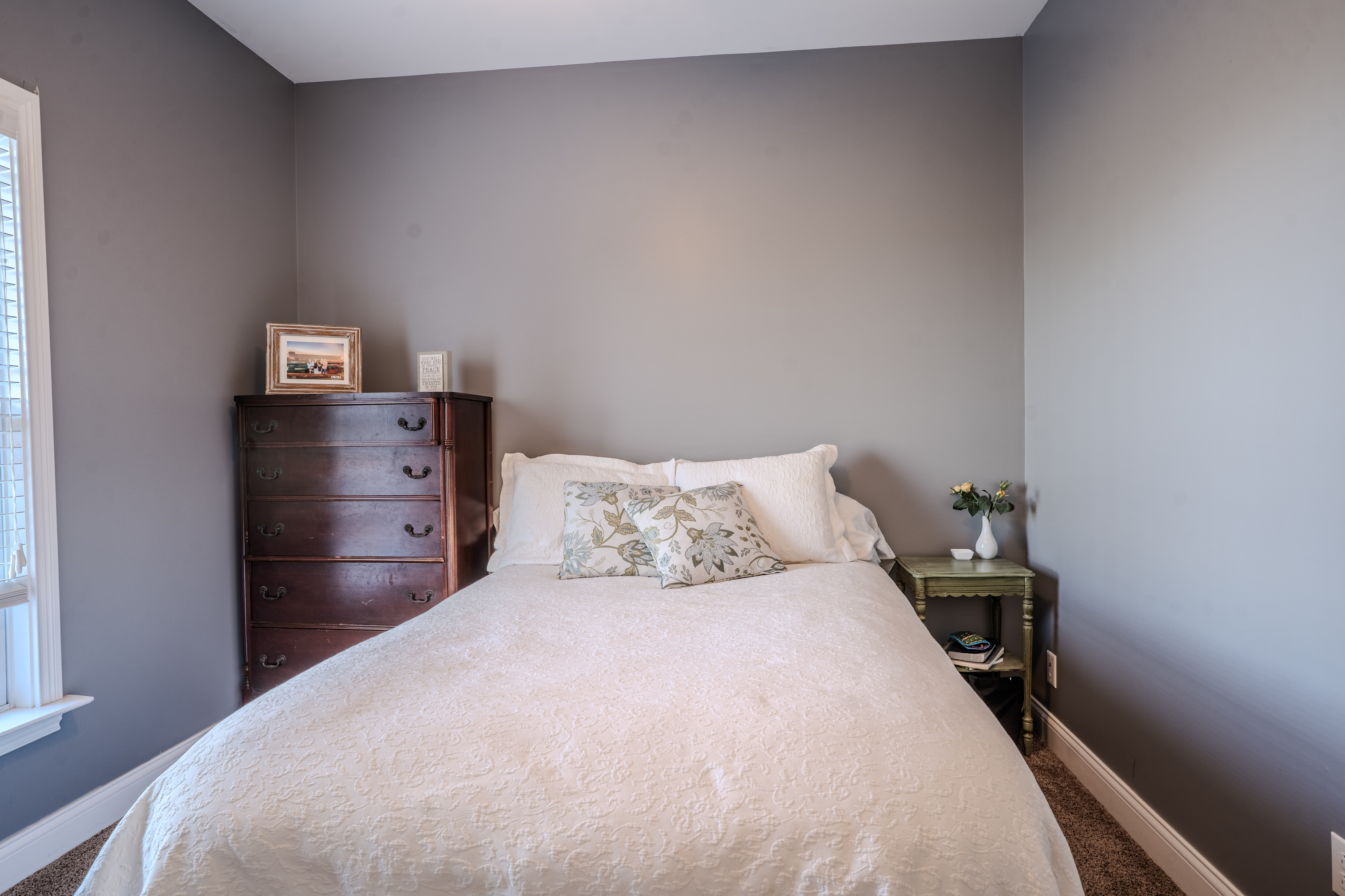 Frankfort, Kentucky, 40601, United States, 6 Bedrooms Bedrooms, ,3 BathroomsBathrooms,Residential,For Sale,2012095