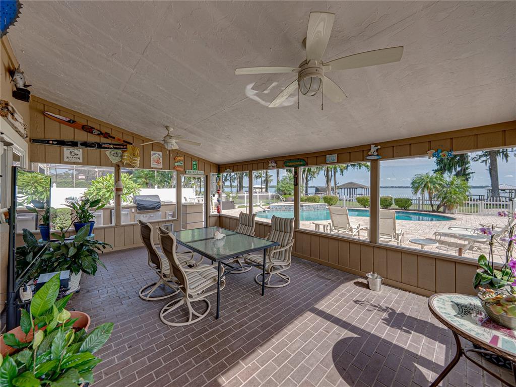 Winter Haven, Florida, 33884, United States, 3 Bedrooms Bedrooms, ,4 BathroomsBathrooms,Residential,For Sale,1895737