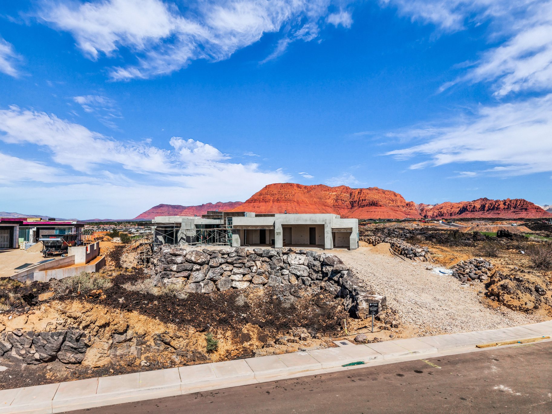  Black Desert Custom Home on Tom Weiskopf Championship Course Hole #7 - 物件實景