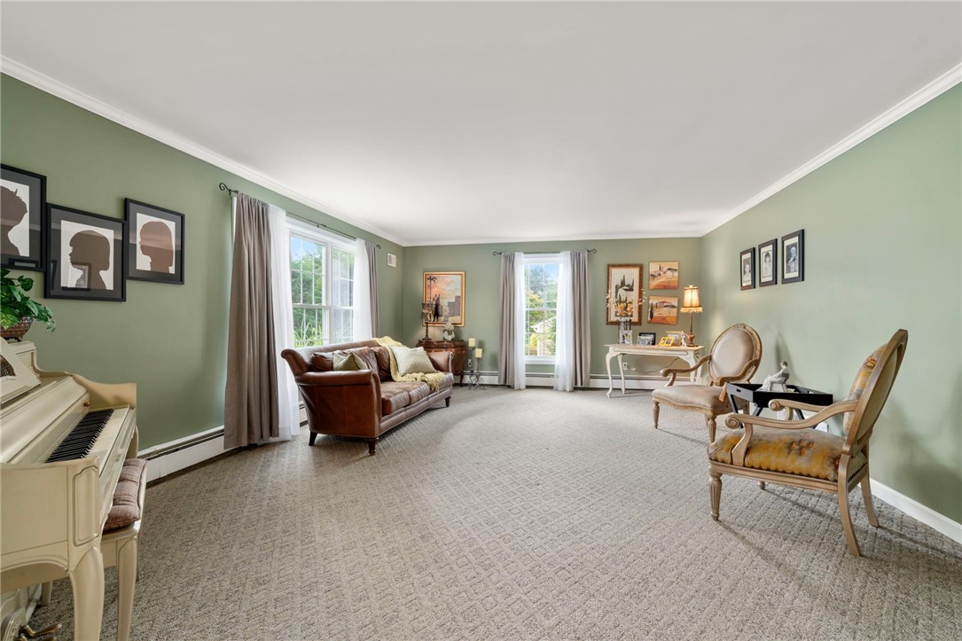 Cranston, Rhode Island, 02920, United States, 4 Bedrooms Bedrooms, ,5 BathroomsBathrooms,Residential,For Sale,1916755