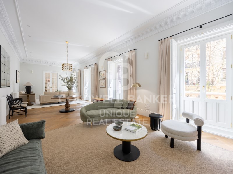 Madrid, Comunidad de Madrid, ES, 5 Bedrooms Bedrooms, ,6 BathroomsBathrooms,Residential,For Sale,1932441