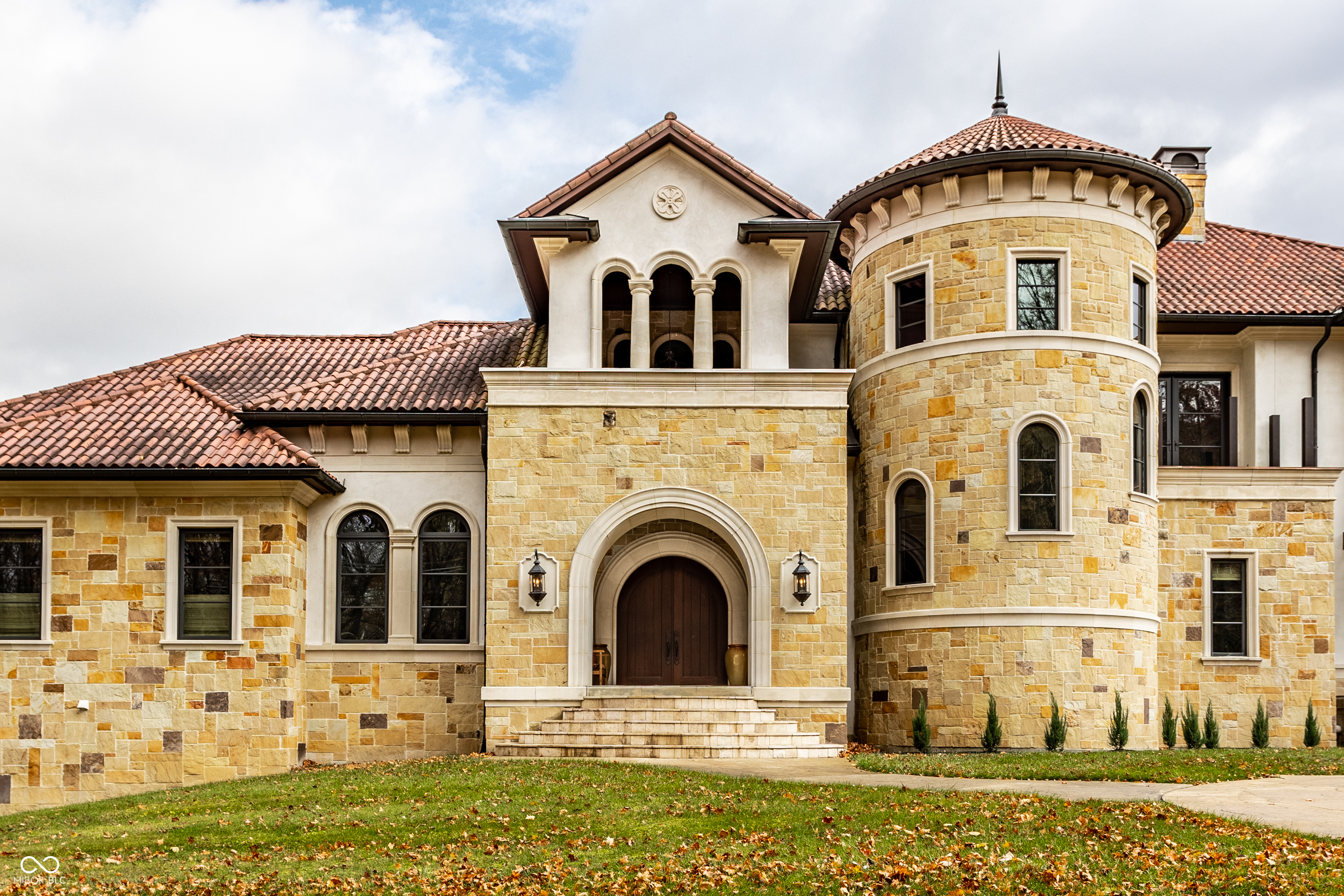 Zionsville, Indiana, 46077, United States, 5 Bedrooms Bedrooms, ,9 BathroomsBathrooms,Residential,For Sale,2012395