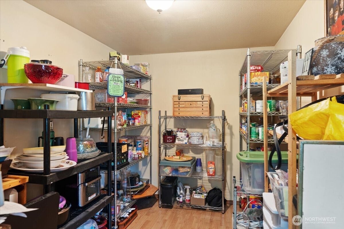 Yelm, Washington, 98597, United States, 3 Bedrooms Bedrooms, ,Residential,For Sale,1974407