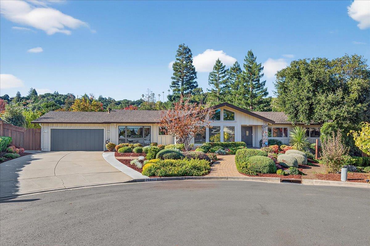 Saratoga, California, 95070, United States, 5 Bedrooms Bedrooms, ,3 BathroomsBathrooms,Residential,For Sale,1989664