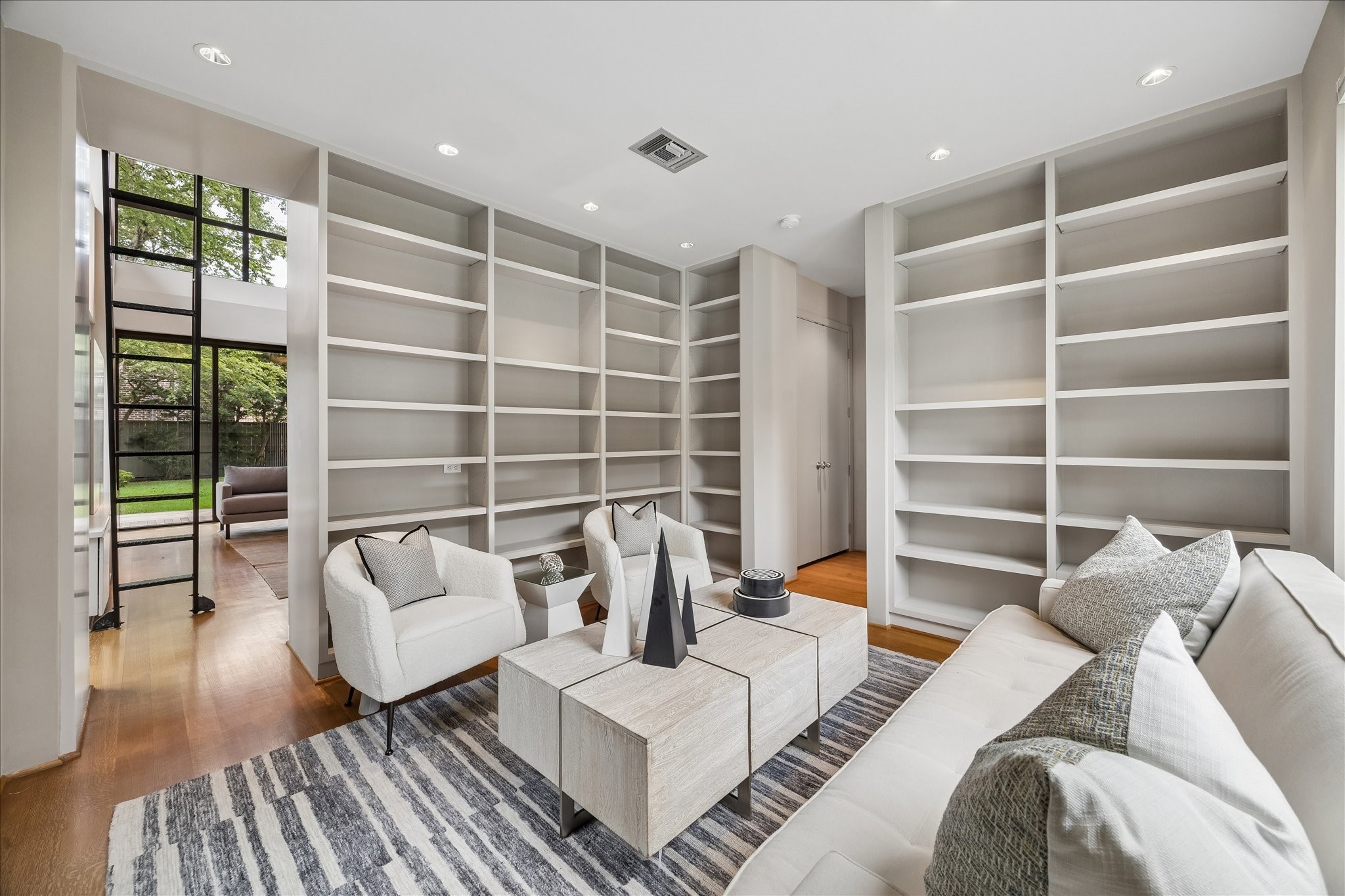  3635 Overbrook Lane - 物件實景