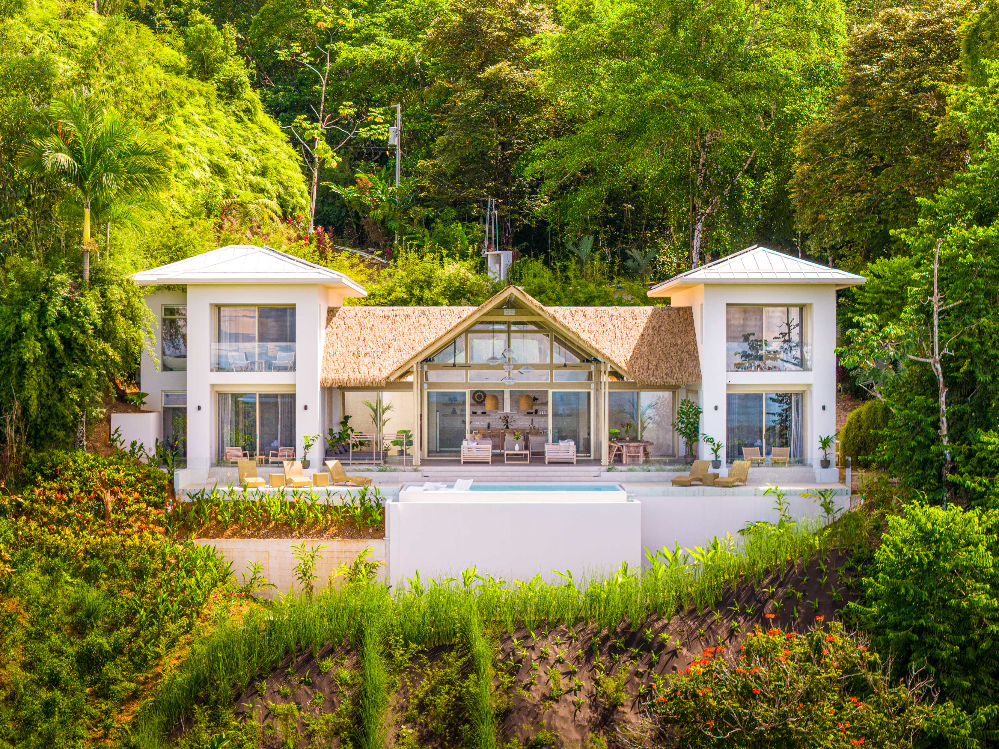 Dominical, Puntarenas, 60504, CR, 7 Bedrooms Bedrooms, ,7 BathroomsBathrooms,Residential,For Sale,1997378