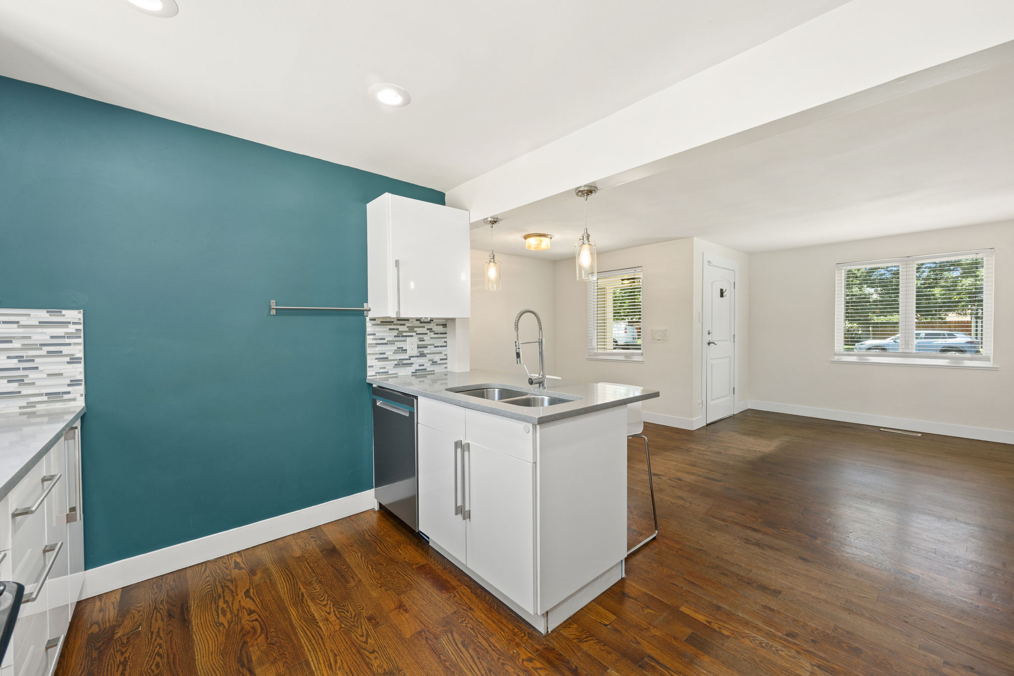  Beautifully updated home steps from Boulevard One and Lowry Town Center - 物件實景