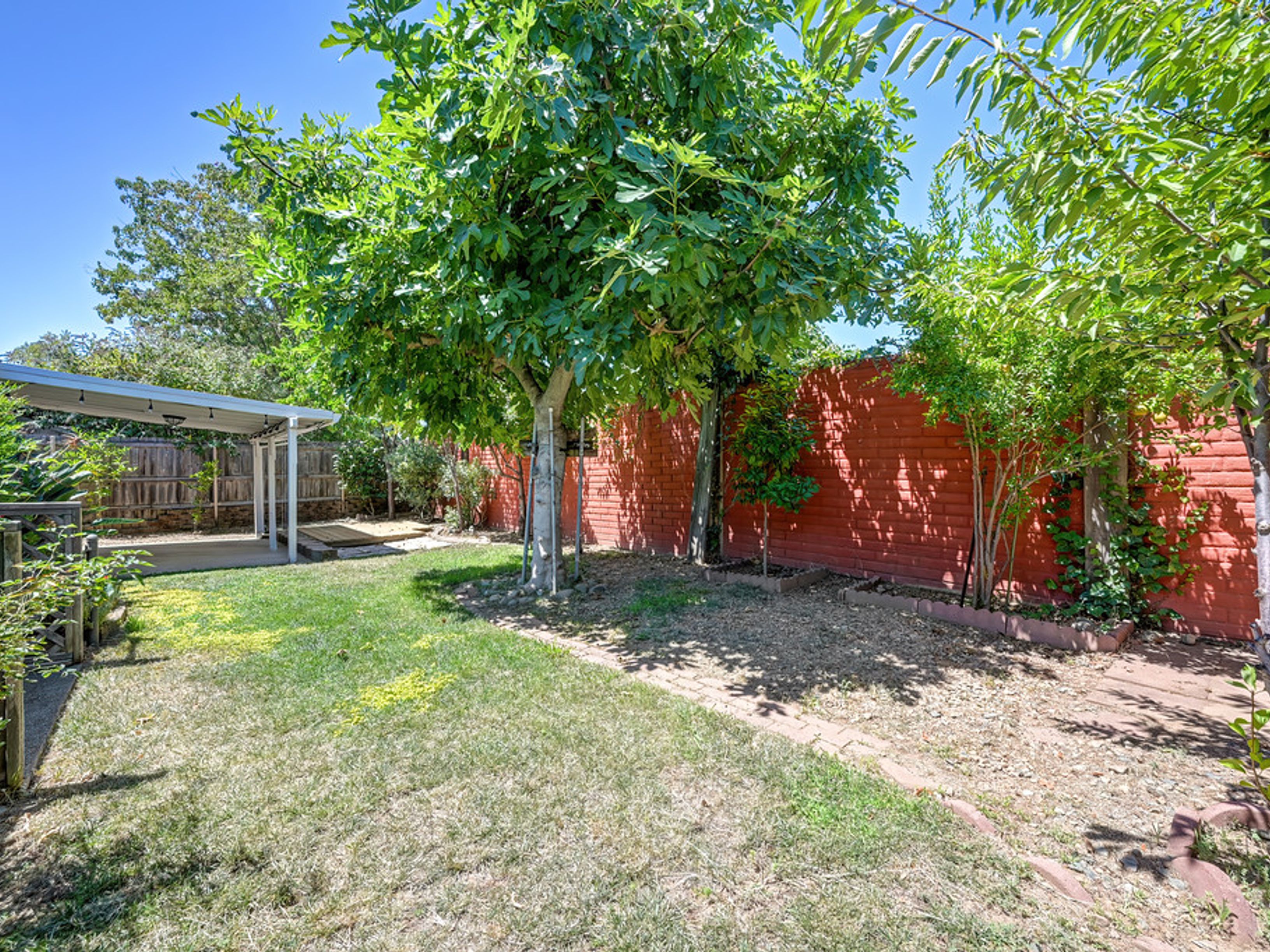  2712 Stoughton Way, Sacramento, CA 95827 - 物件實景