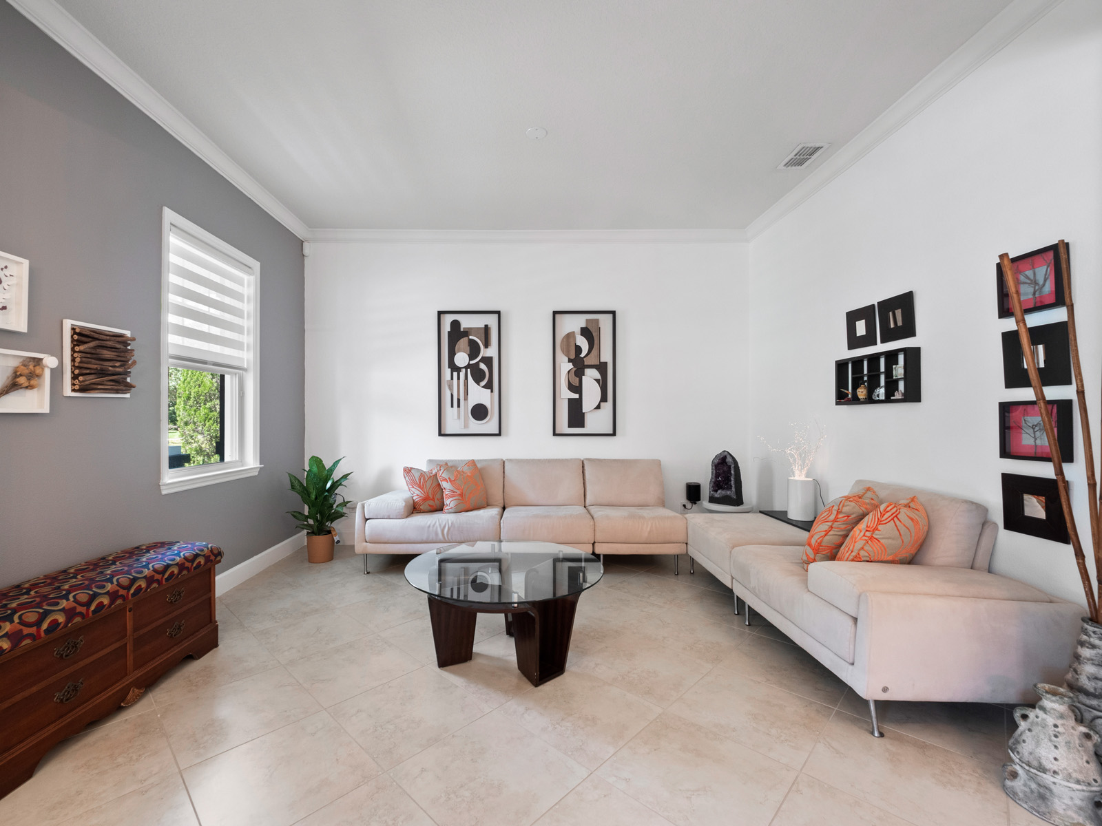 Winter Garden, Florida, 34787, United States, 5 Bedrooms Bedrooms, ,4 BathroomsBathrooms,Residential,For Sale,1980147